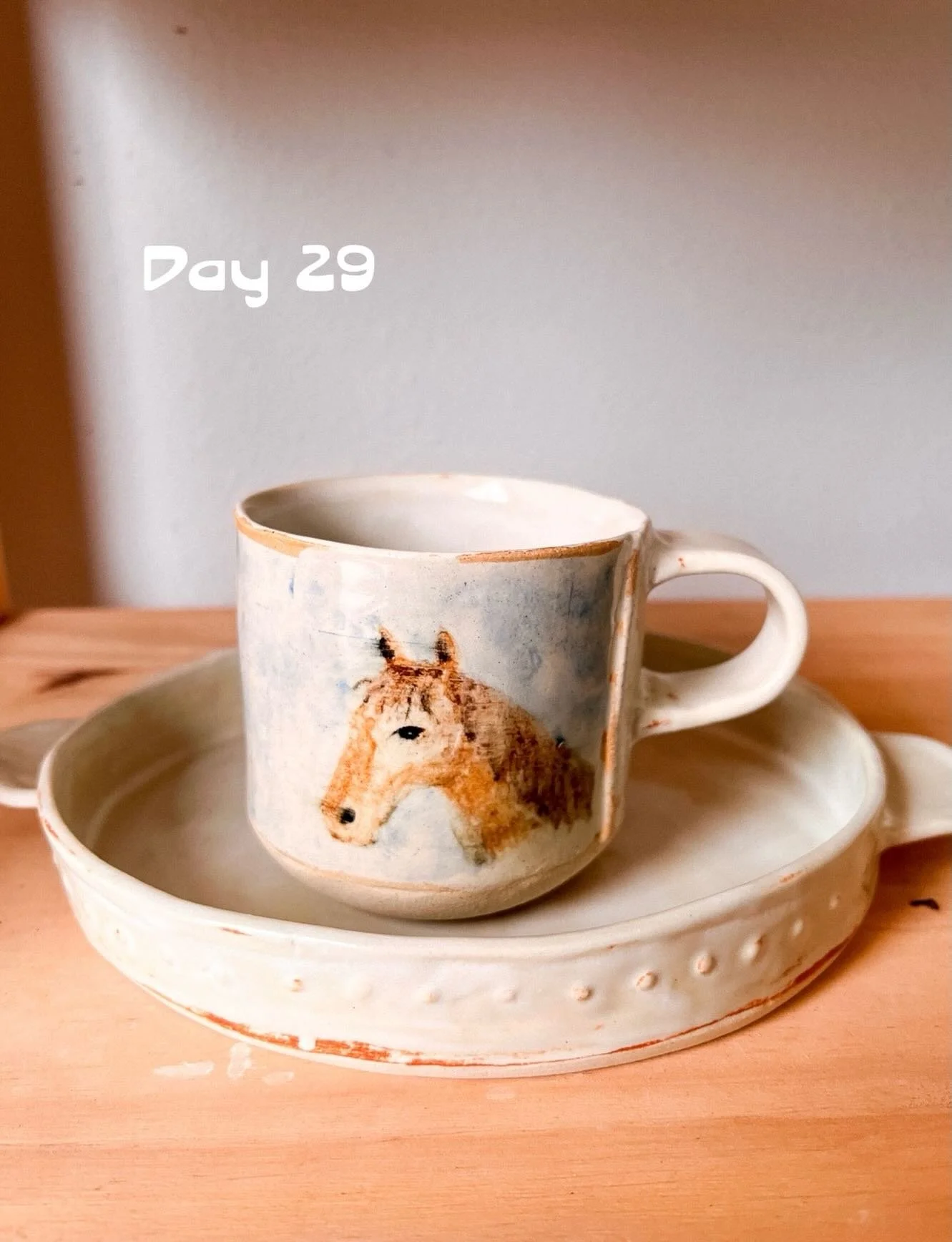 Day 29 of #the100dayproject 🌿Rounding things up for The Ceramic Showcase in Portland next weekend. Come visit @jessjoner and me in booth #42! #slabbuiltpottery #animalart