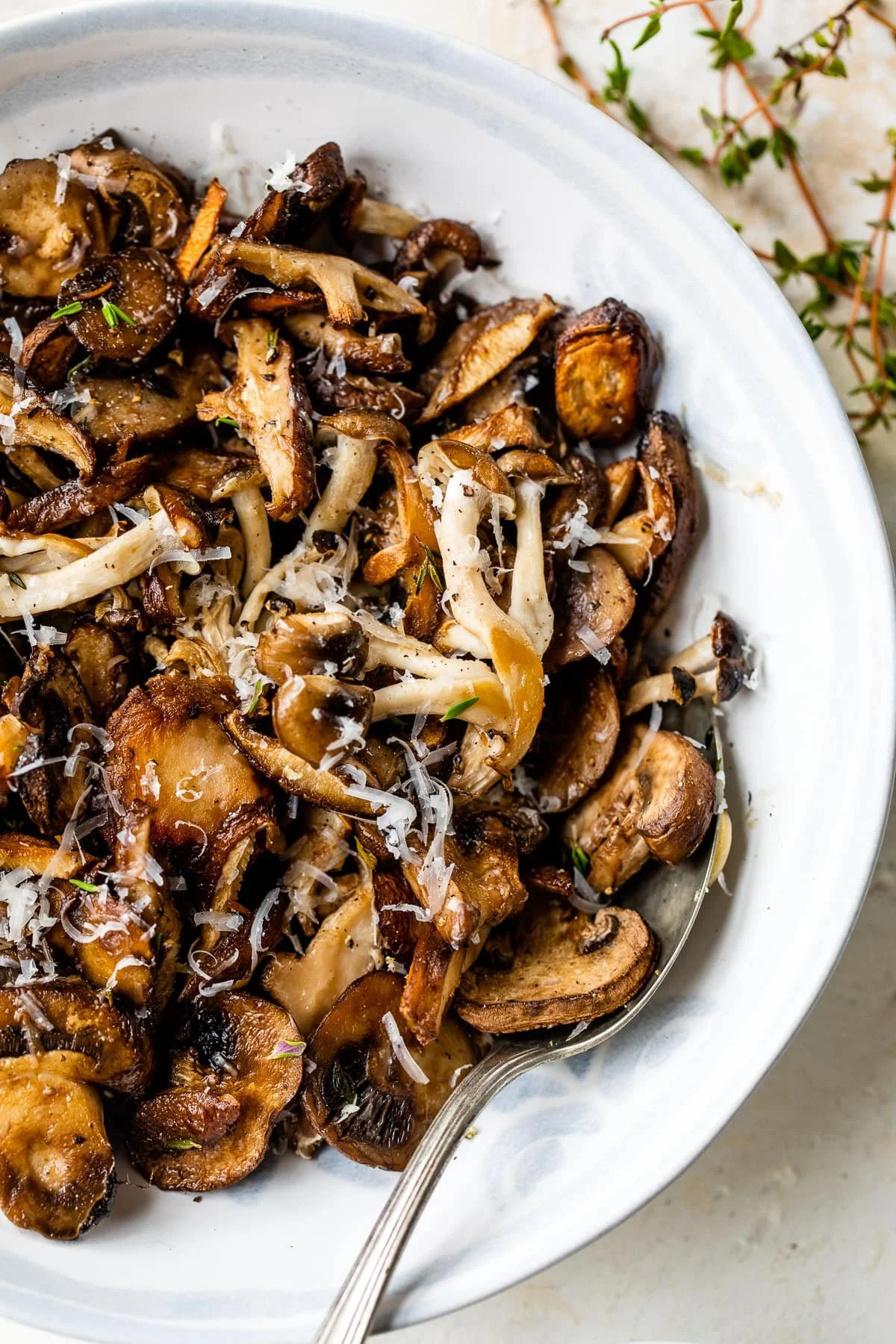 Garlic Parmesan Roasted Mushrooms