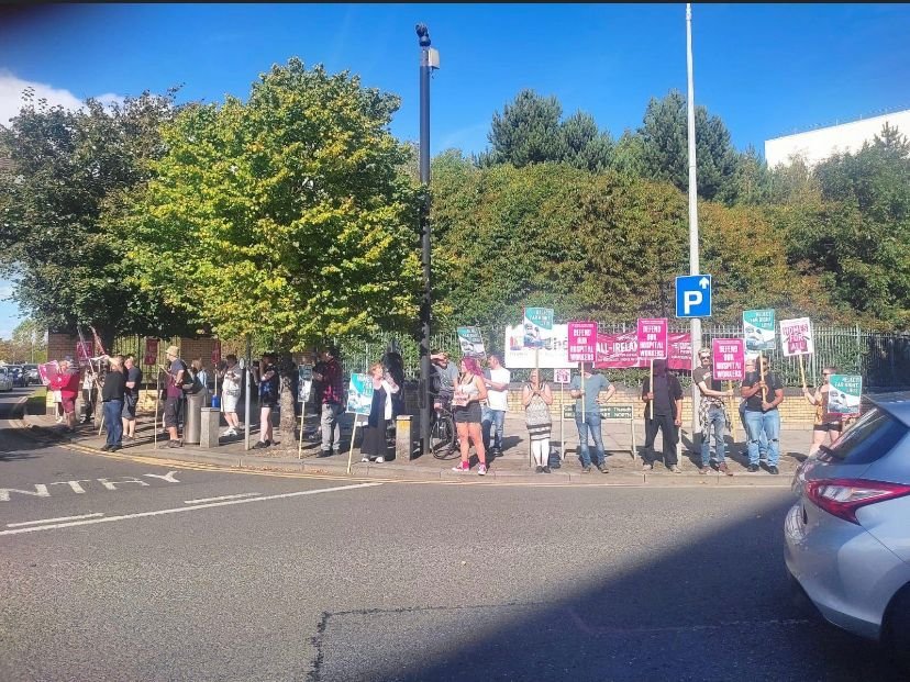 “he was roaring and shouting, then he threw a punch” - local grandmother condemns far-right in Tallaght