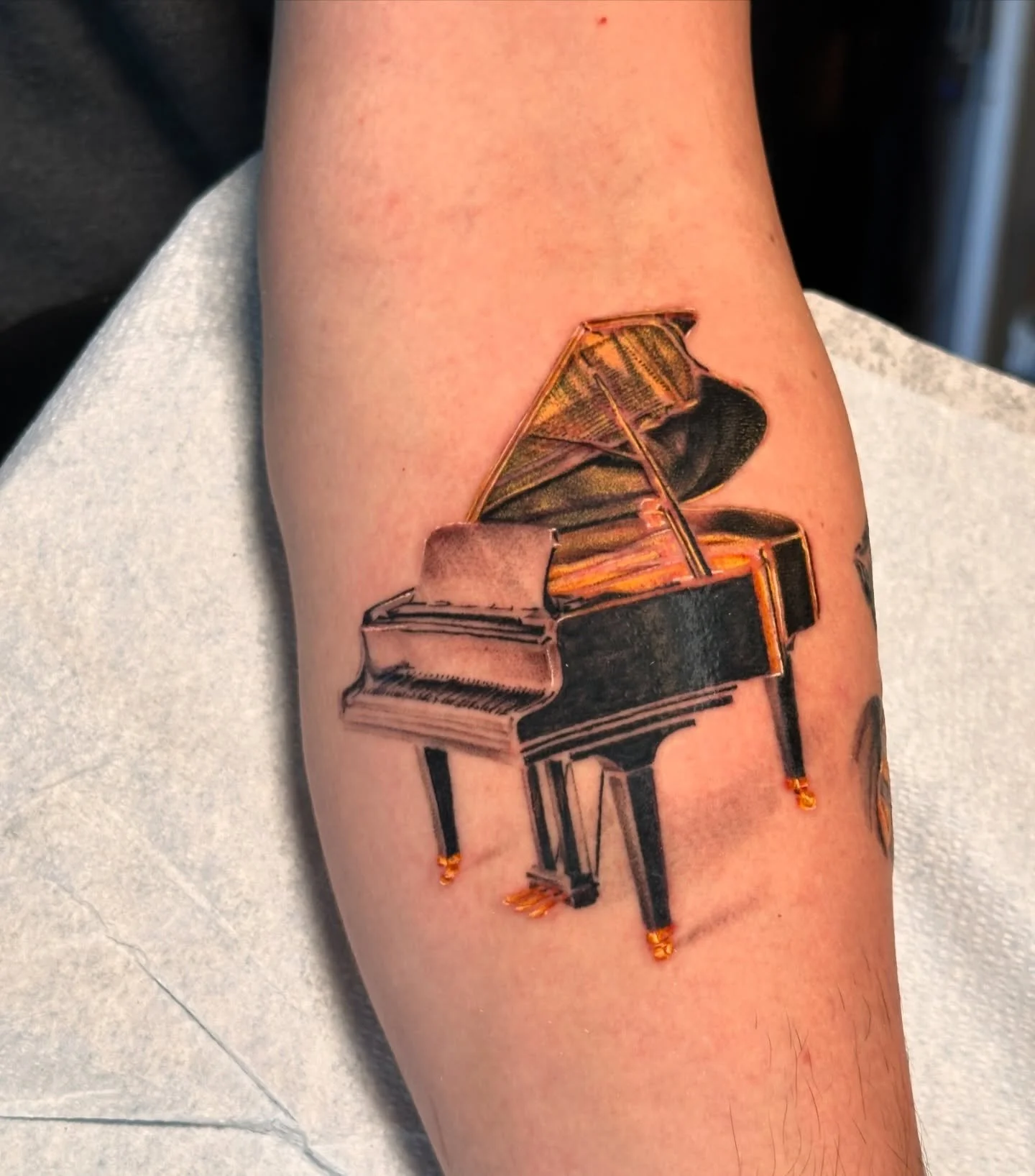 Tuned for life, one key at a time.
As always, I appreciate you for trusting me with this piece. 
.
.
.
#PianoTattoo #MusicTattoo #SdLocals #SdArtScene #TattooArt #InkedMag #SanDiegoTattoo #ColorTattoo #BlackAndGreyTattoo #NorthPark
