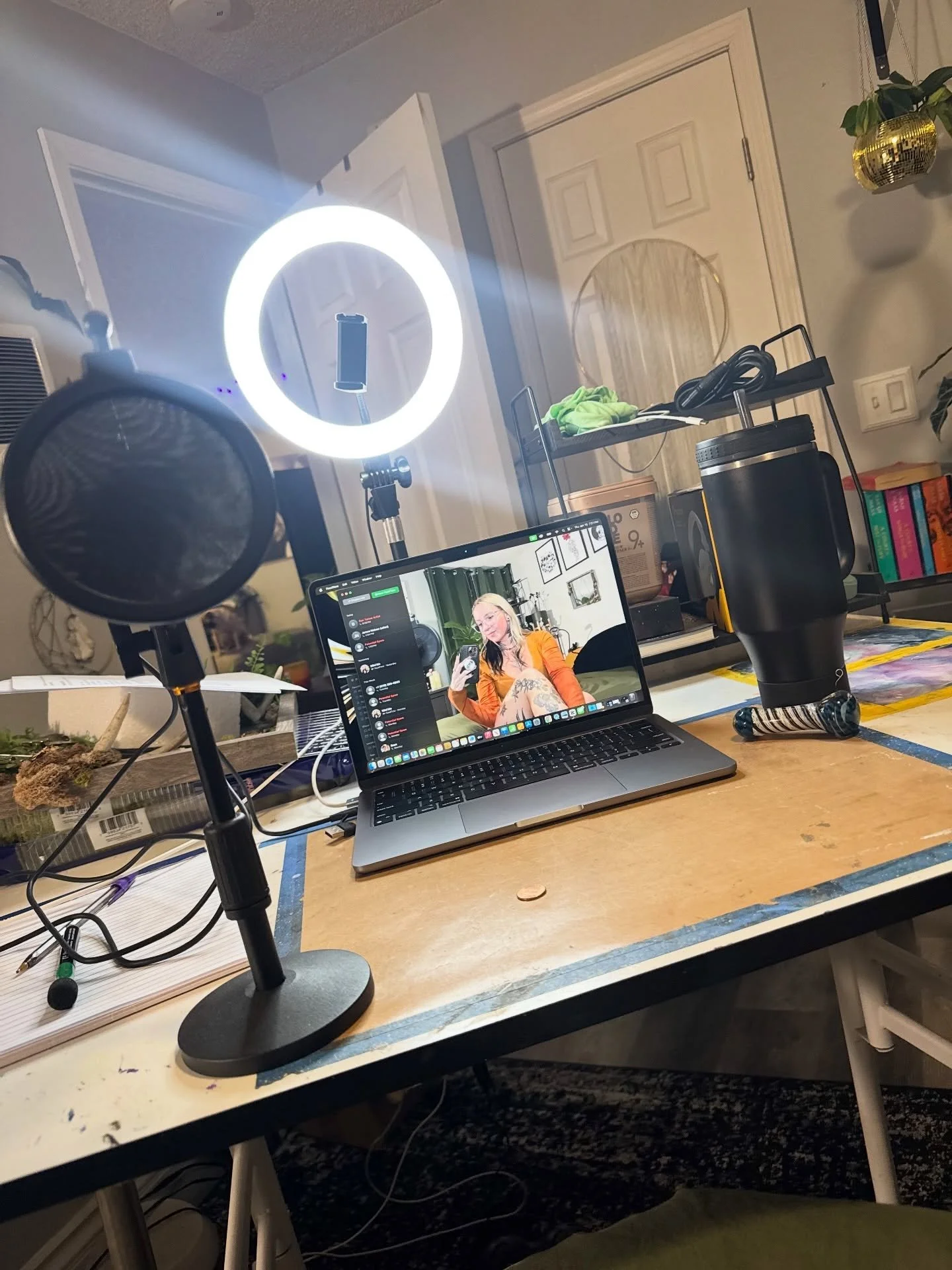 3 weeks down, 49 to go. 

This week I made time for friends, and I actually rested. I also started and finished one project in a day. WHO AM I? 🤭

⚡️ Working on not overwhelming myself. 
⚡️ Art projects besides tattooing inspire my creativity. 
⚡️ f