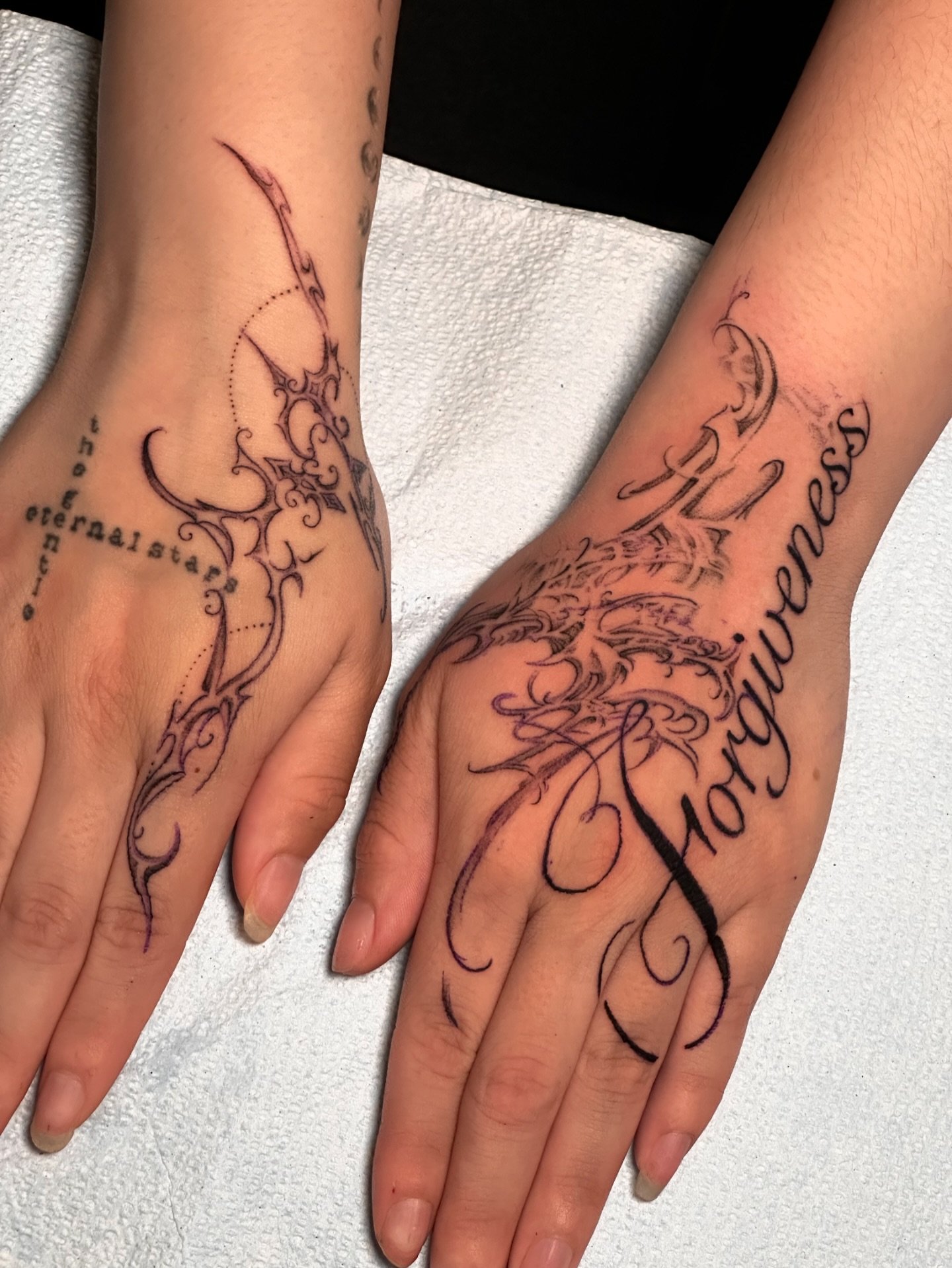 Cybersigilism&hellip; fine and elegant
Thank you for trusting me
.
.
.
#Cybersigilism #Calligraphy #Tattoo #BlackAndGrey #SDTattoo