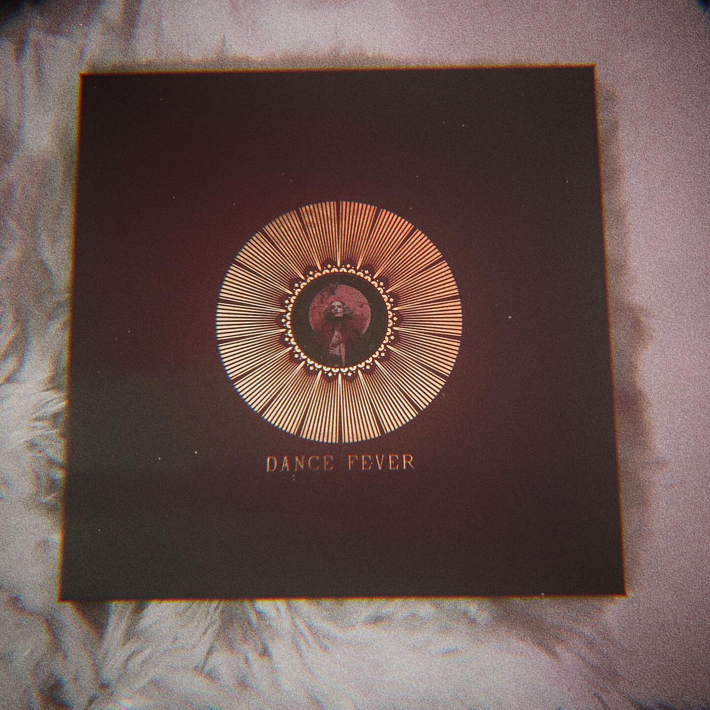 God, I wanna be @florence when I grow up. This album is immaculate. Spin it and dance yourself to death.

.

.

.

.

.

#florencewelch #florenceandthemachine #dancefever #nowspinning