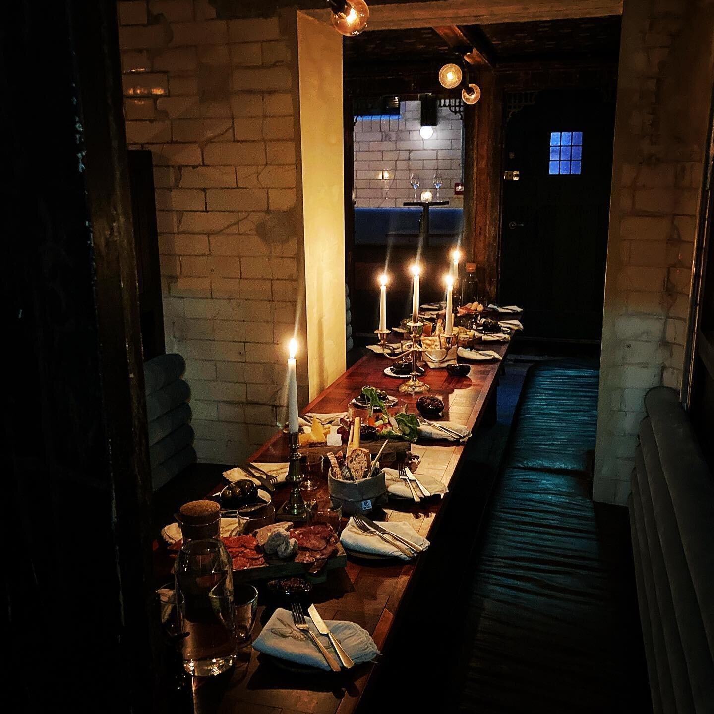 WC Bloomsbury deliciously set up and ready for the first of many Covid belated Celebrations! 
.
Booths available for parties of 4 to 20 - Email info@wcbars.co.uk for more info.
.
.
.
#groupbookings #london #privateparty #groupbookinglondon #eventlond