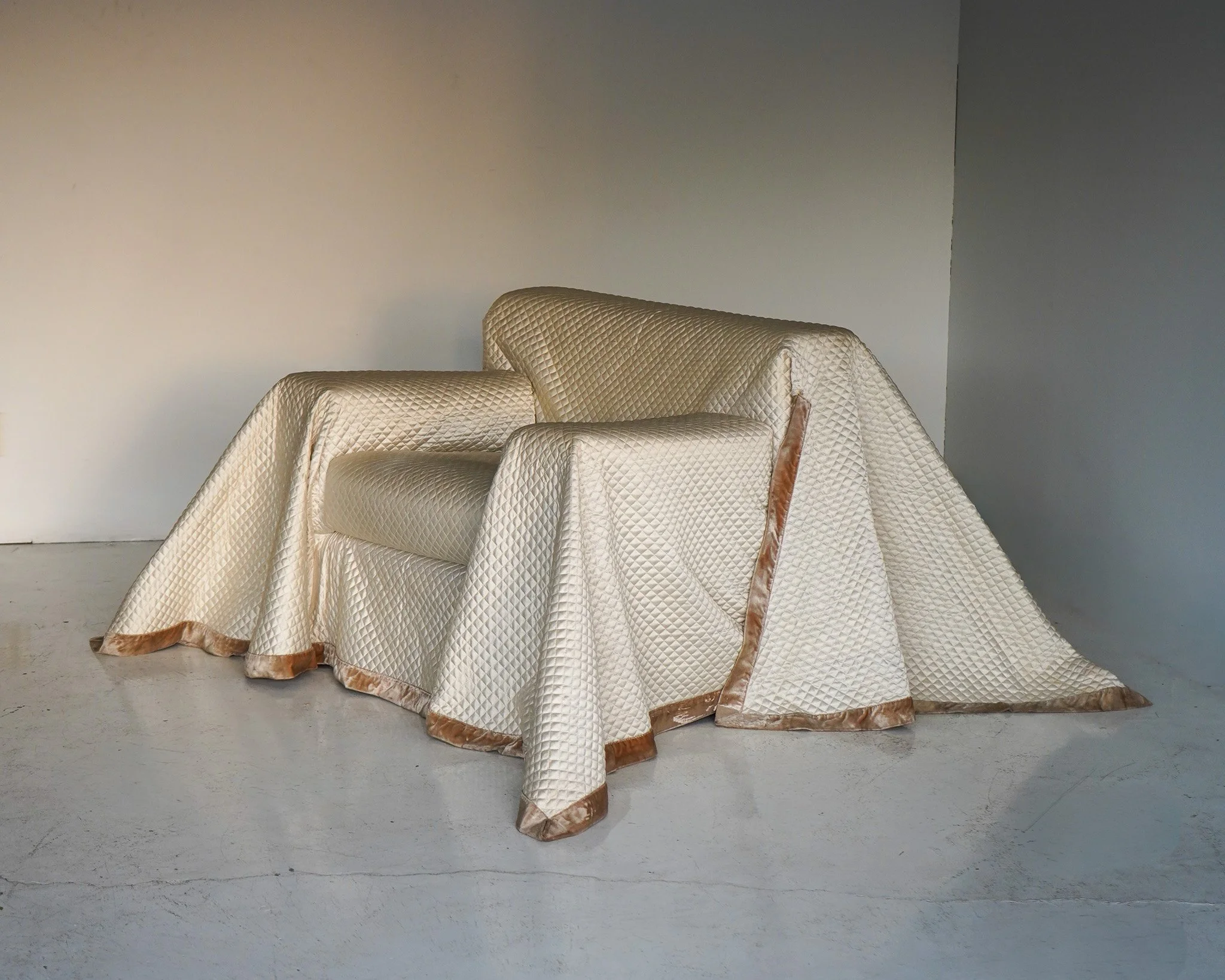 Titus Cosmos_Gli Abiti Chair_Champagne_BB Italia7.jpg