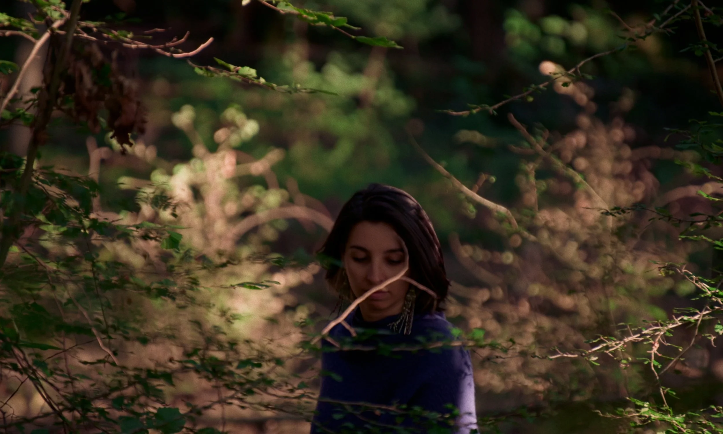 ERES-EL-VIENTO_24_166_1080p_PRORES422_202510204K.mov.00_01_49_23.Still013.jpg