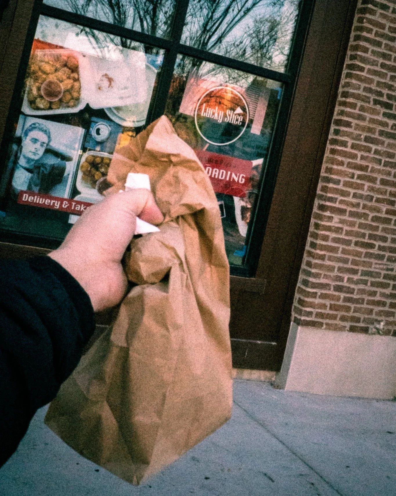 We're getting close! The new Bountiful location is in the final stages and we needed an excuse to grab a bagel and coffee 😋. 

SEE YOU AT THE END OF MARCH!

@split_leaf_coffee  @cherylsbagels