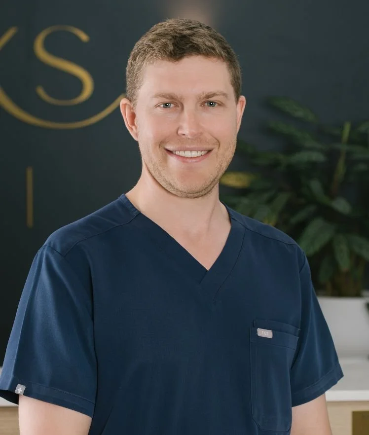 Image of Dr Alex in Kingston Smiles front reception area