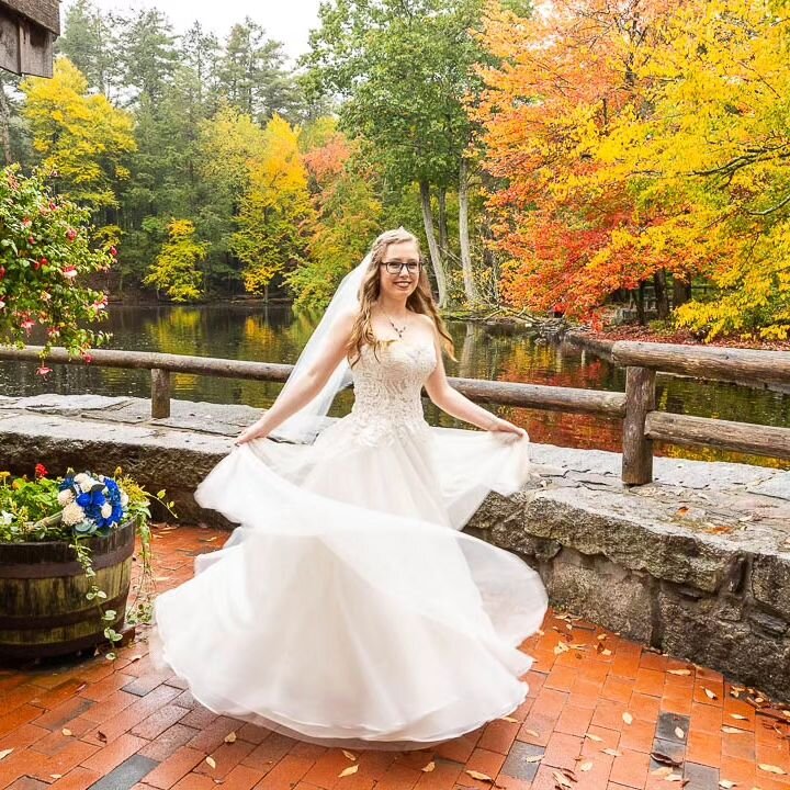 Beautiful bride Taylor on her perfect New England Fall Wedding day! 💙💙💙 Wedding, Event and Portrait Photography for fun loving , easy going humans, who aren't afraid to be themselves!