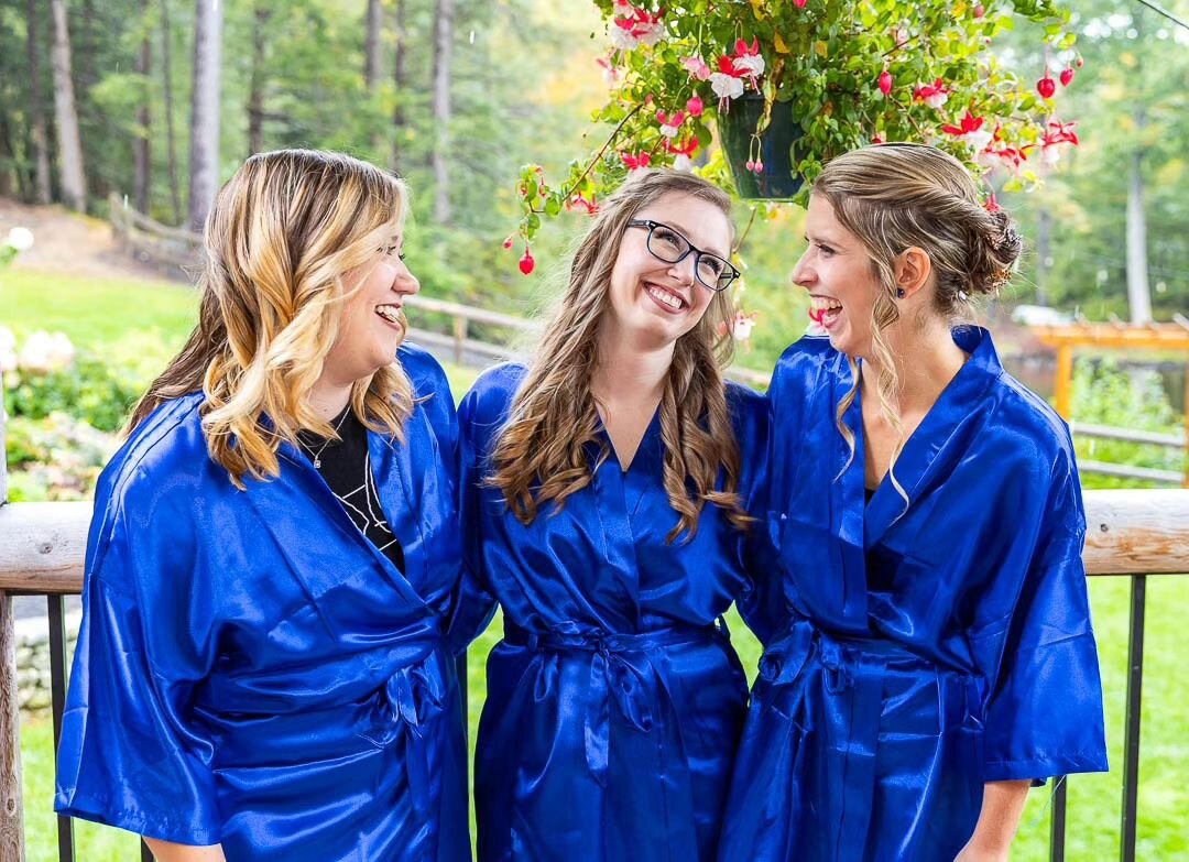 💙💙💙 Loving this cobalt blue color scheme! Wedding Photography for fun loving, easy going humans!
