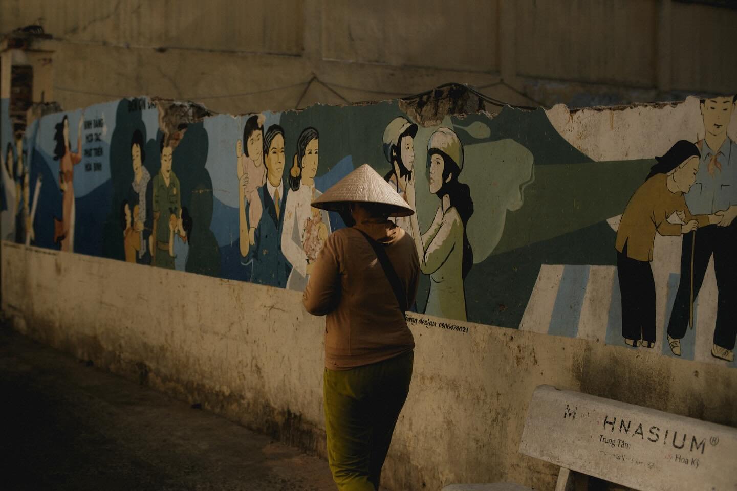 [SAIGON] Some images from recent Down in Chinatown tours
&bull;
Join me on an immersive photography tour and capture the real Saigon through your lens

#MyVietnam #streetstyle #vietnamstreets #life_is_street #myspc #friendsinstreets #streethunters #t