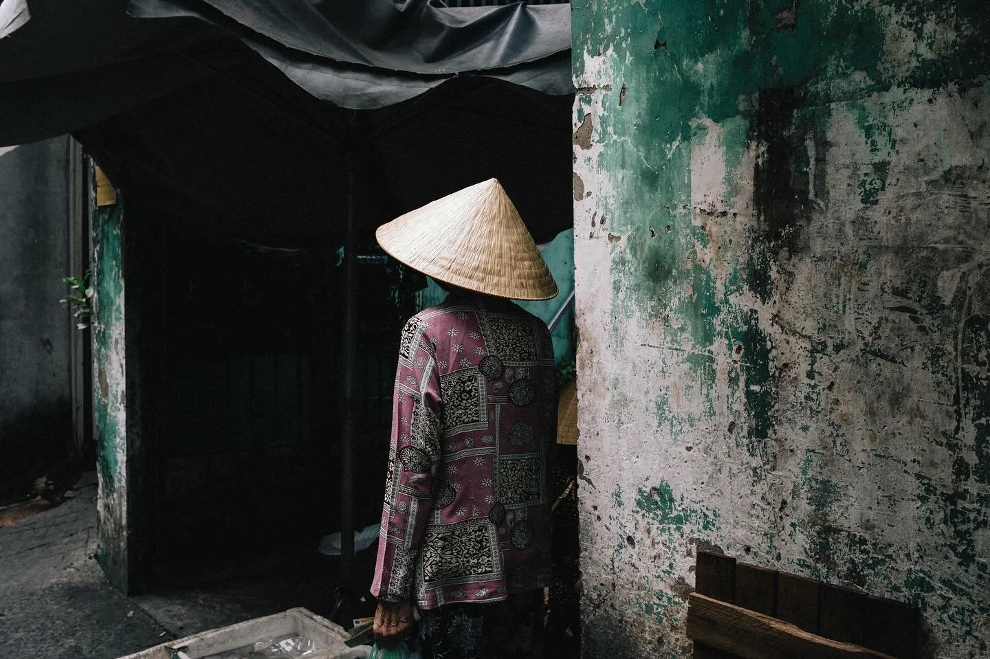 [SAIGON] Step into Saigon Unseen (2/2)
&bull;
Back to Saigon after a month in France and really excited to hit the streets again 📷 Sharing some captures of my new itinerary &ldquo;Step into Saigon Unseen&rdquo;
&bull;
Join me on an immersive photogr