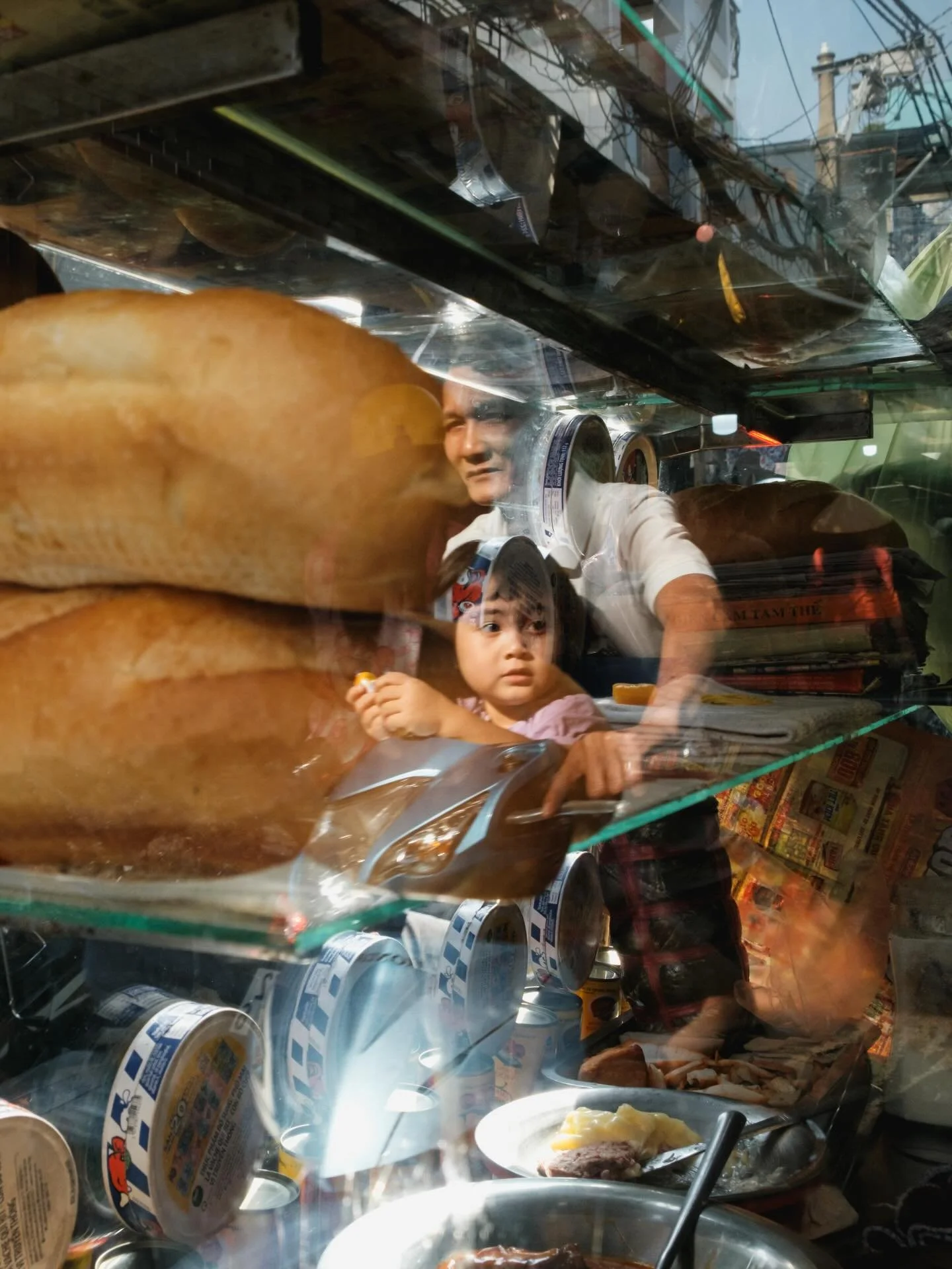 [SAIGON] Saigon stories. Which one is your favorite?
&bull;
&bull;
&bull;
#MyVietnam #streetphotography #vietnamstreets #fujifilmvietnam