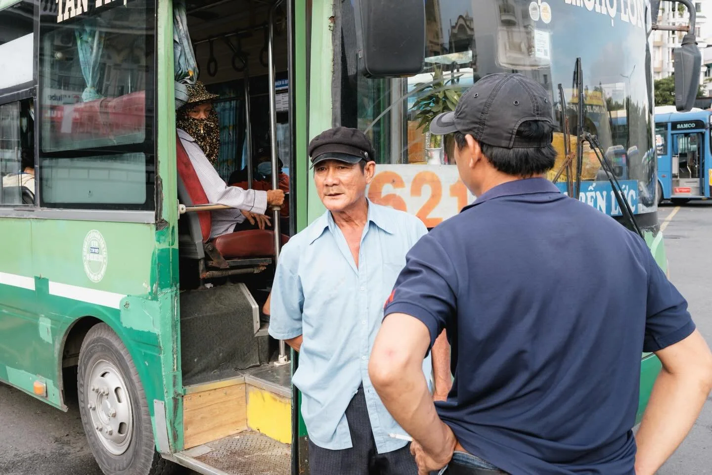 [SAIGON] Some images from recent Down in Chinatown tours
&bull;
Join me on an immersive photography tour and capture the real Saigon through your lens

#saigonphotours #streetphotography #vietnamstreets #fujilfilmvietnam