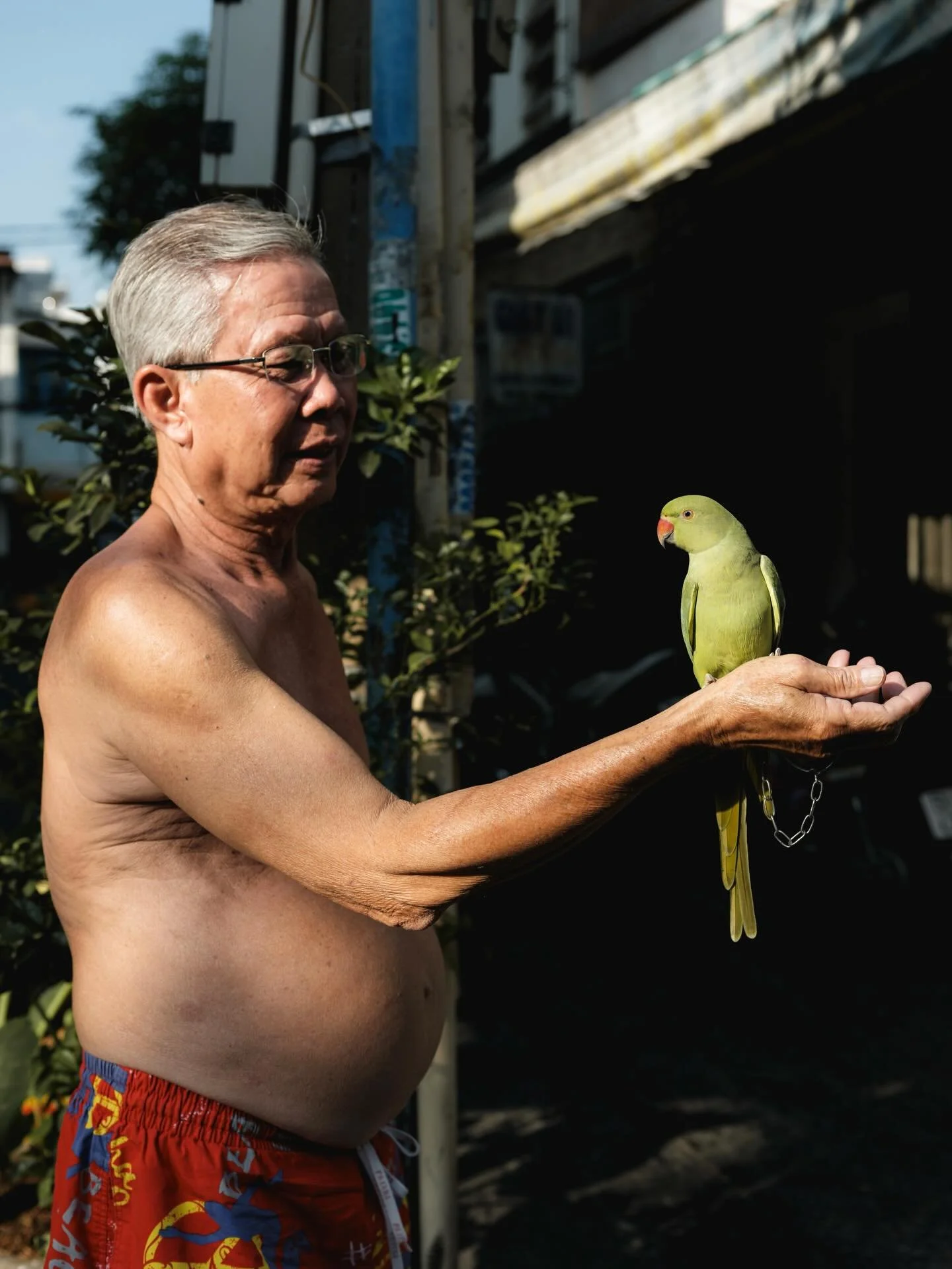 [SAIGON] Saigon stories
&bull;
&bull;
&bull;
#MyVietnam #streetphotography #vietnamstreets #fujifilmvietnam #saigonphototours