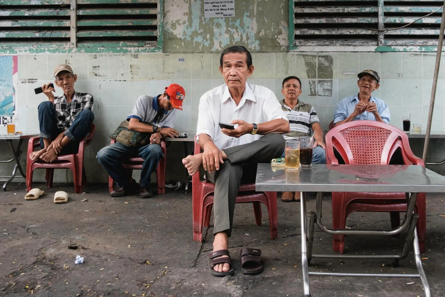 [SAIGON] Coffee time ☕️
&bull;
&bull;
&bull;
#hochiminhcity #fujifilmvietnam #saigonphototours