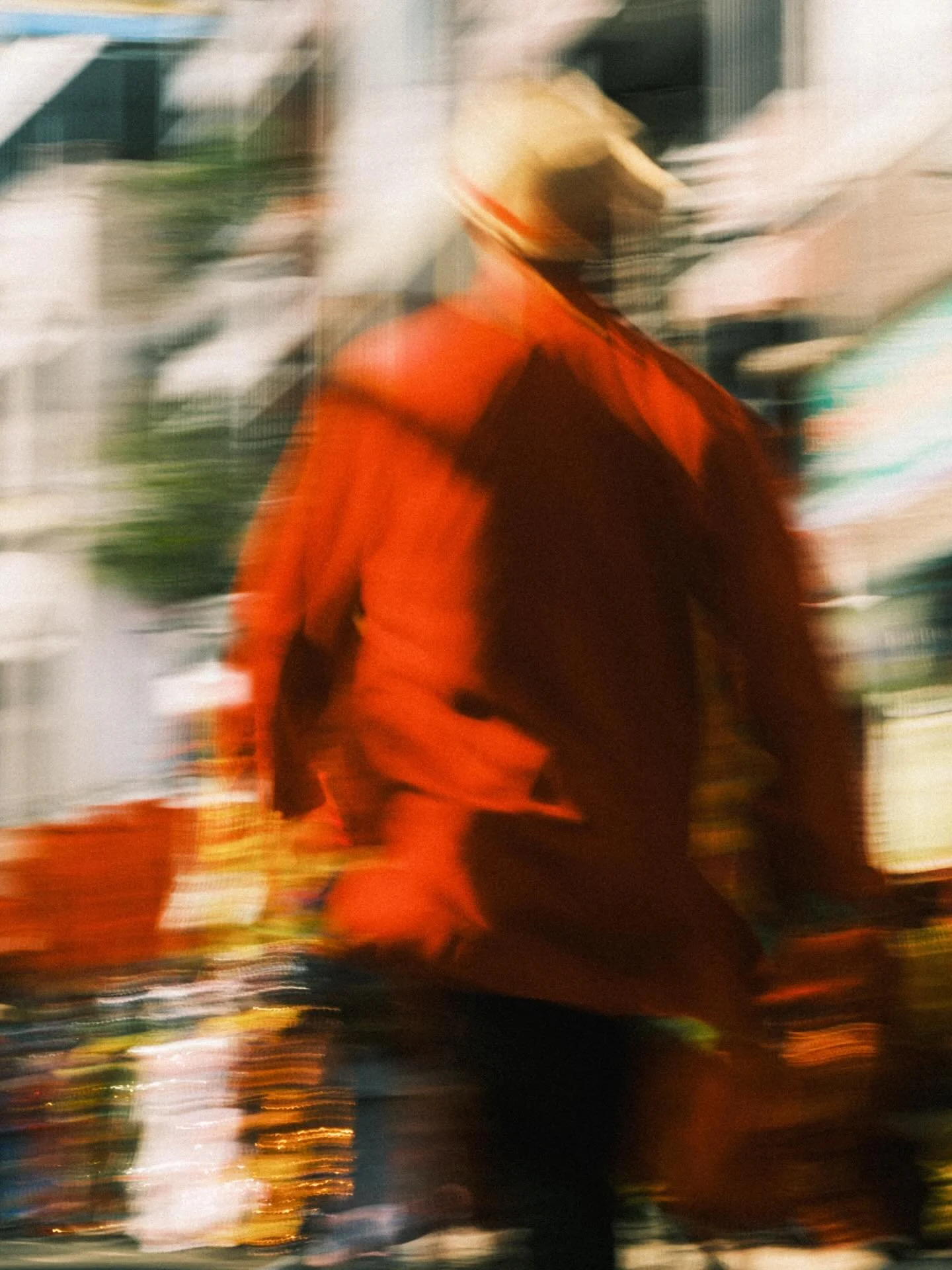 [ICM] When things get a bit blurry
&bull;
&bull;
&bull;
#MyVietnam #streetphotography #vietnamstreets #fujifilmvietnam #saigonphototours