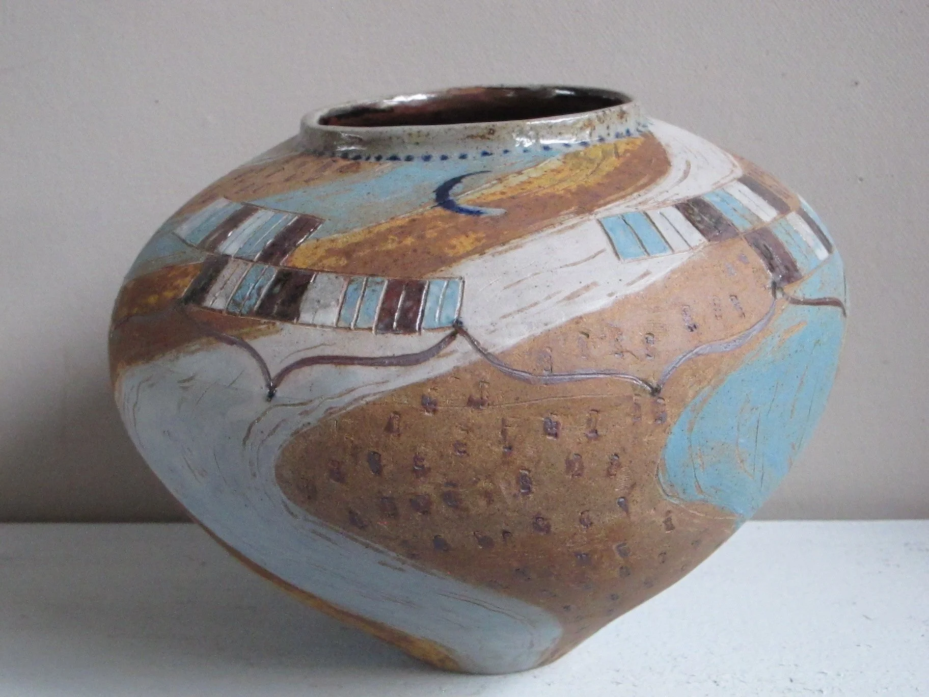 .Large Stoneware pot-Blue moon in movement h.23cms w.30 cms  £325.JPG