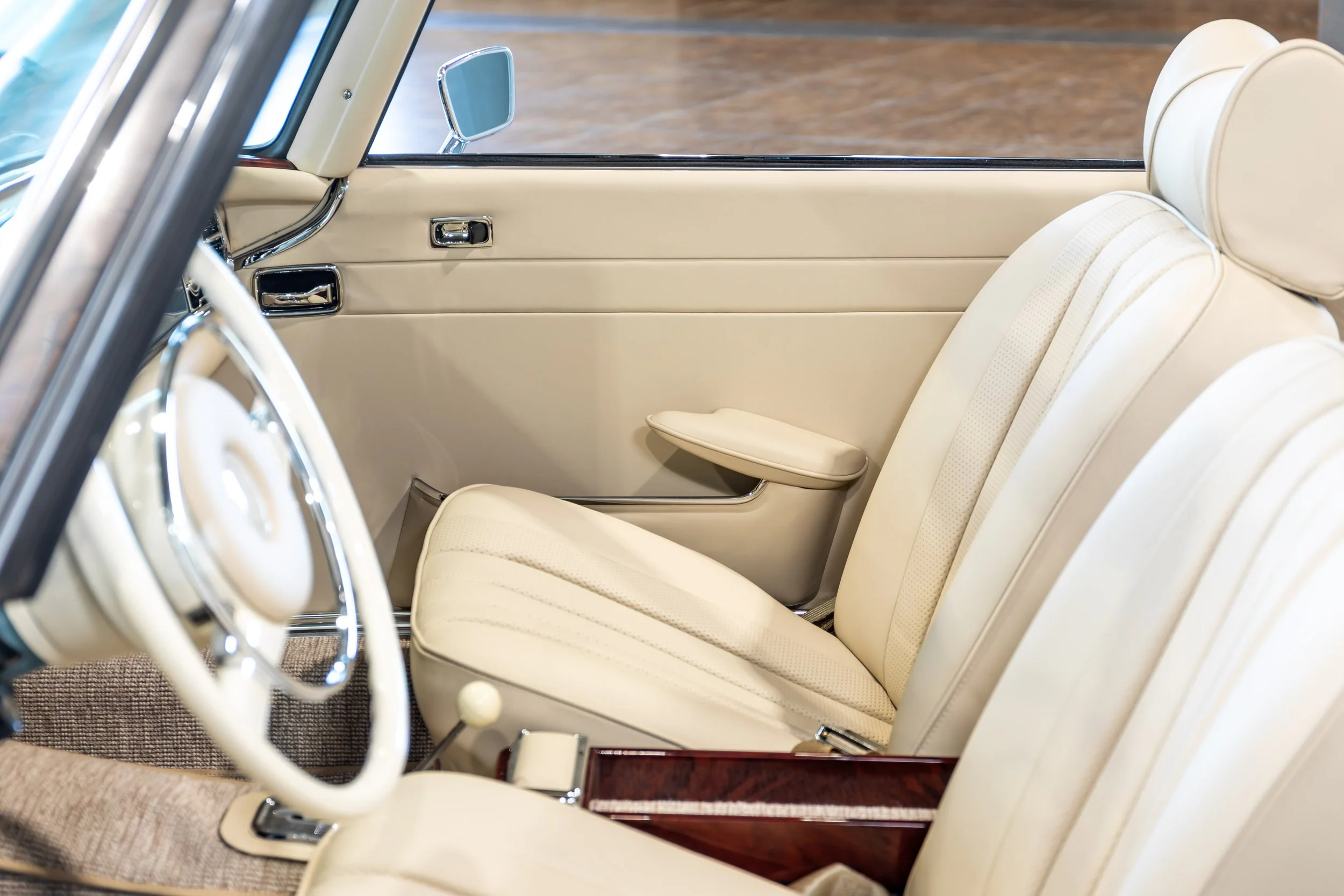 Mercedes-Benz 280SL Pagode - Mobile --6.jpg