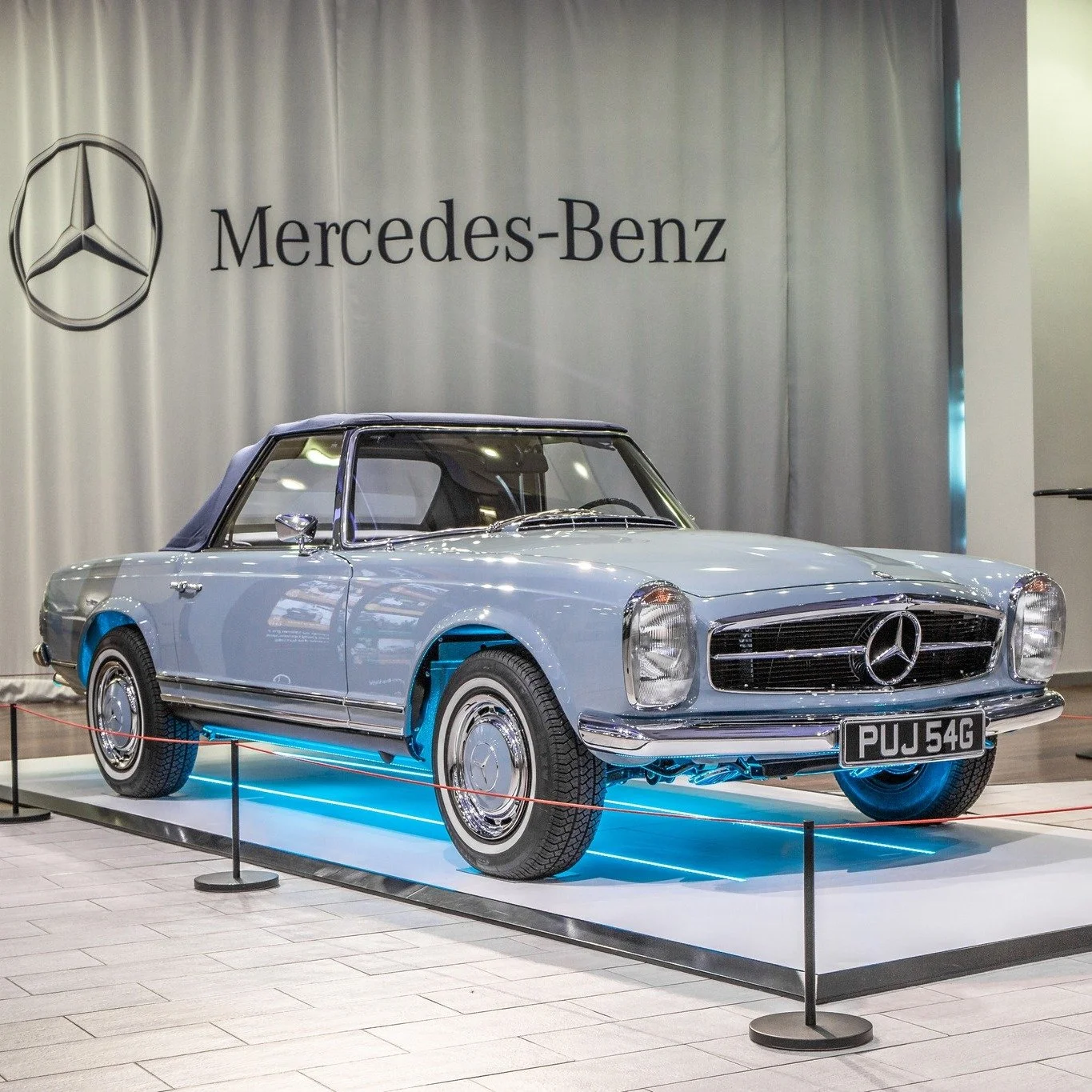 USA EVENTS - This spring we'll be hosting a number of personal showings of Hemmels classics. We'd be pleased to invite you private showings. Just contact us for further information.