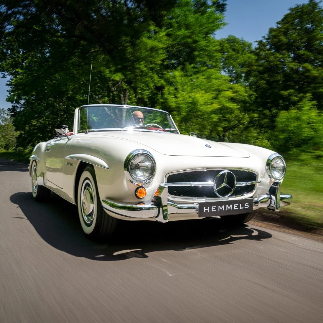 Looking for a Hemmels classic car to enjoy this season? Ask us about the availability of a Hemmels 190SL, 280SL or 300SL ready for shipping to your door.