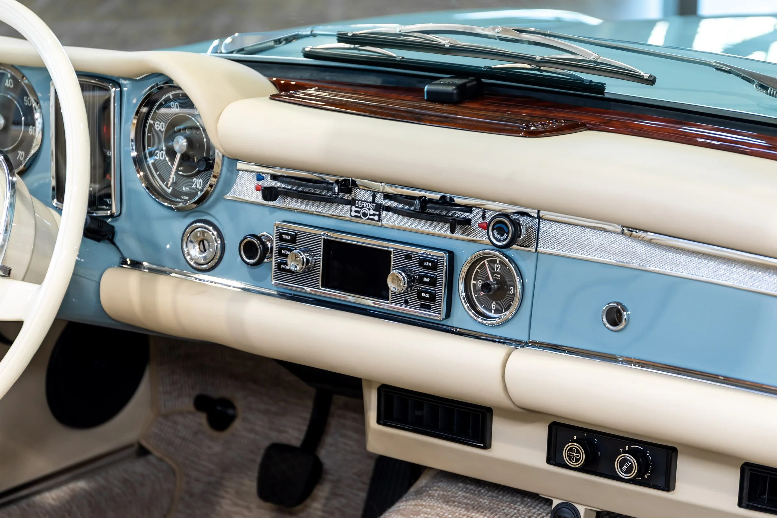 Mercedes-Benz 280SL Pagode - Mobile --41.jpg