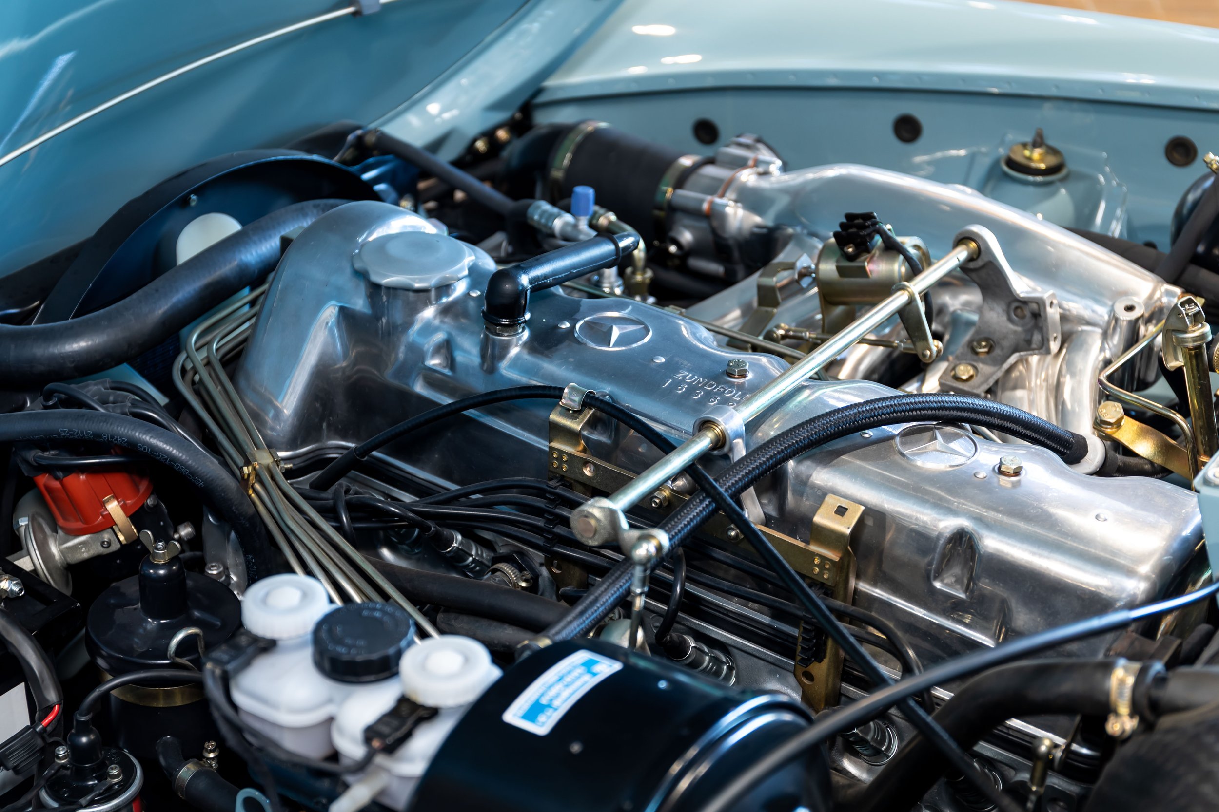 Mercedes-Benz 280SL Pagode - Mobile --15.jpg