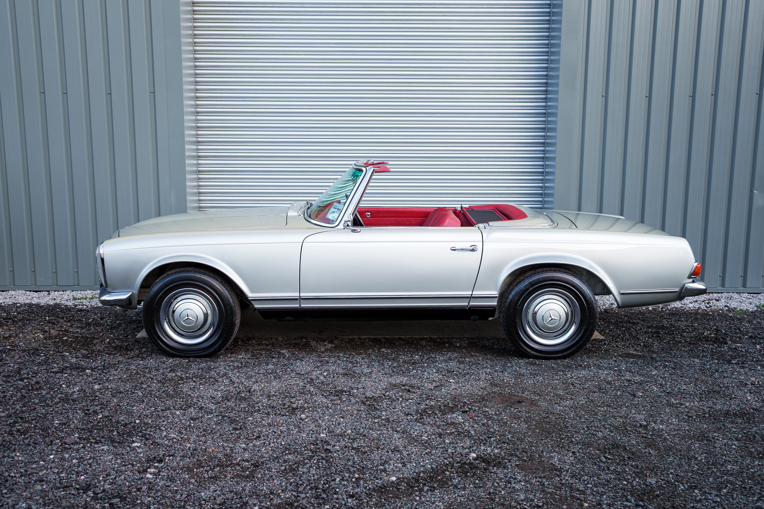 Silver-Red 230SL-13.png