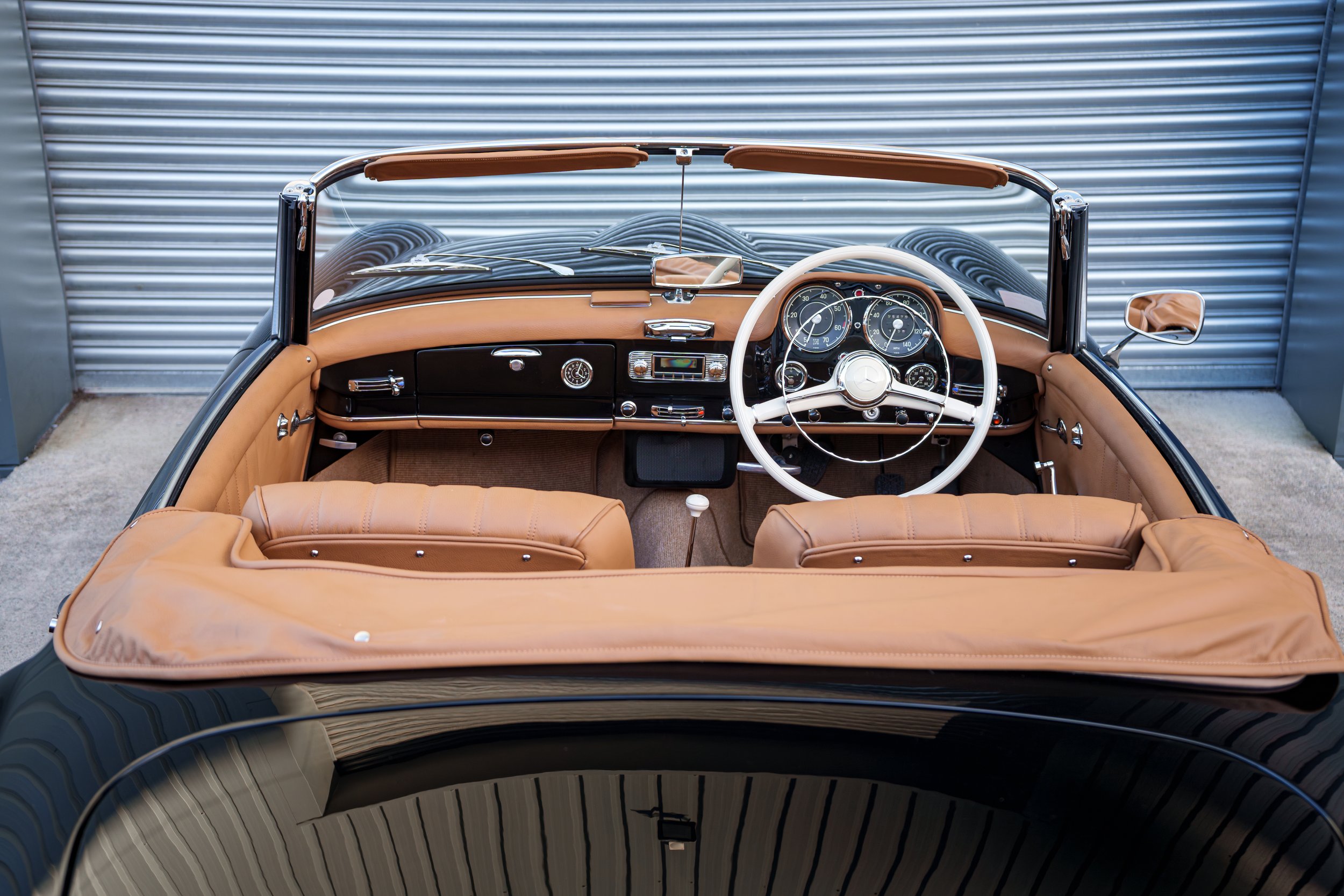 Black-Tan 190SL-24.jpg