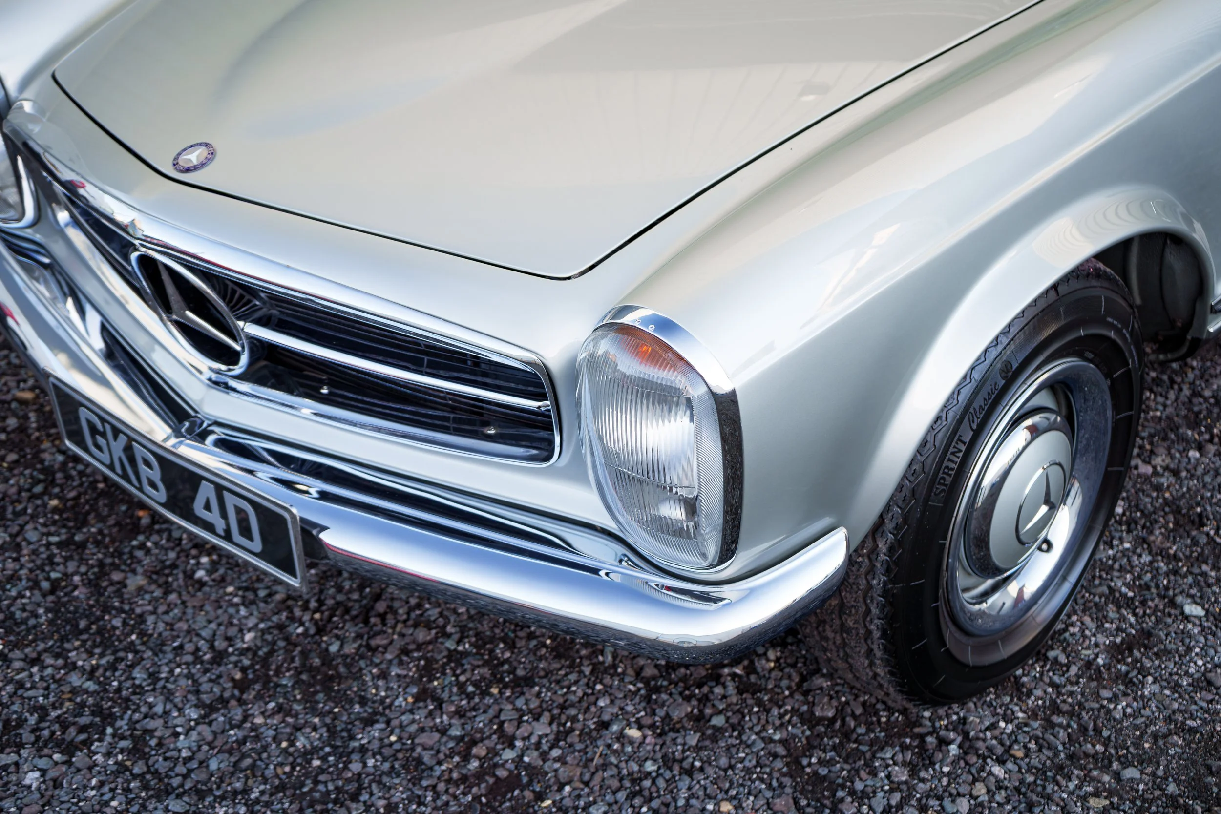 Silver-Red 230SL-9.jpg