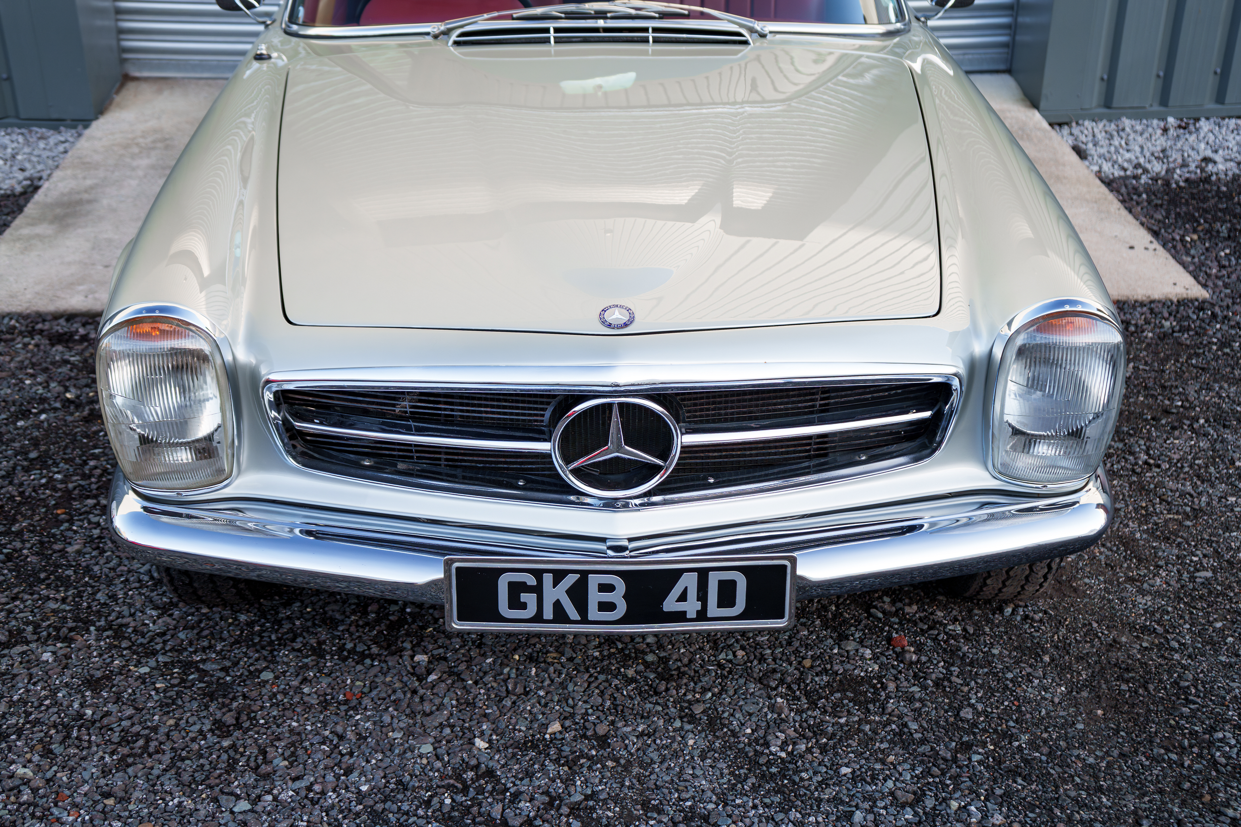 Silver-Red 230SL-2.png