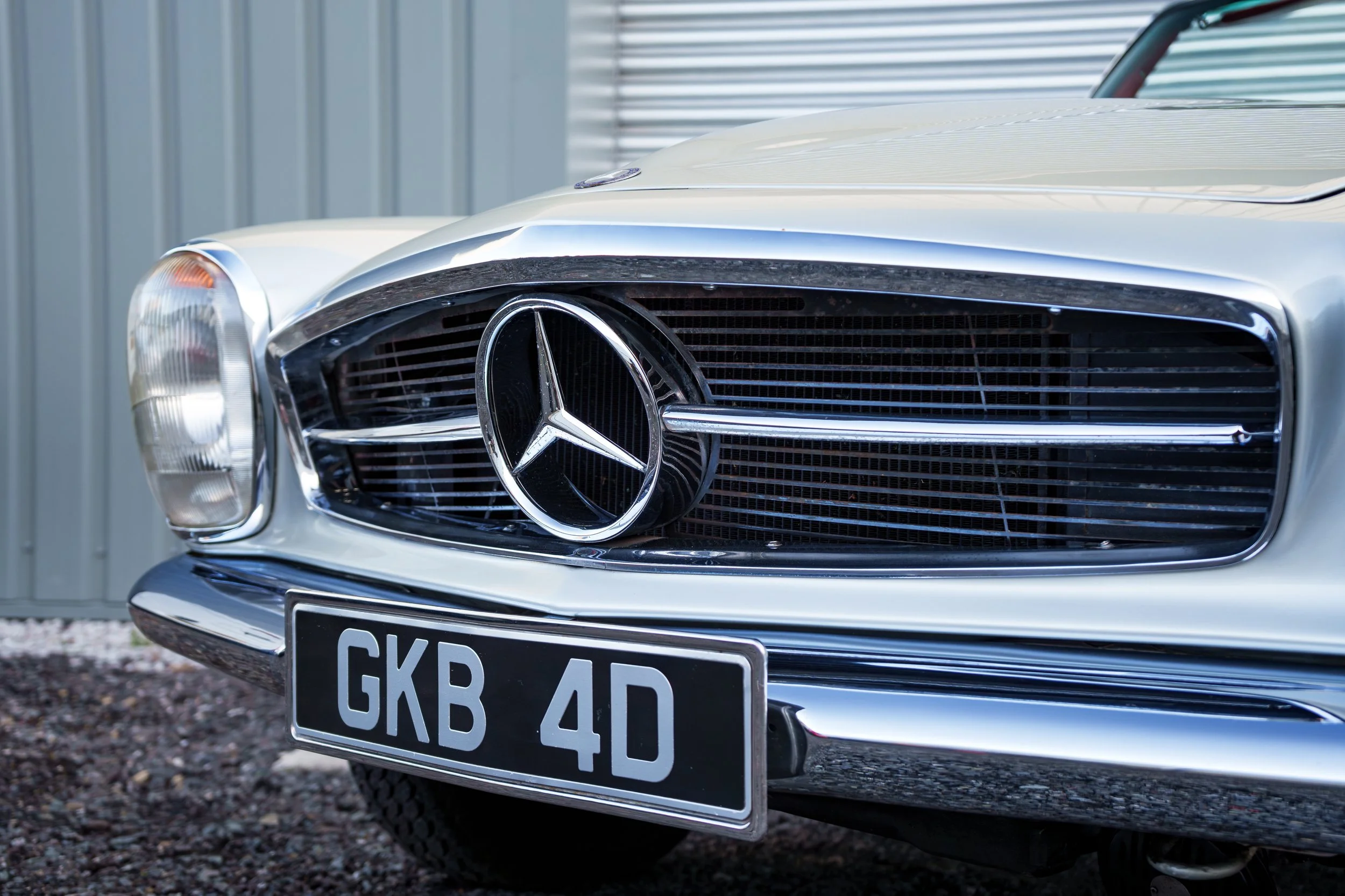 Silver-Red 230SL-10.jpg
