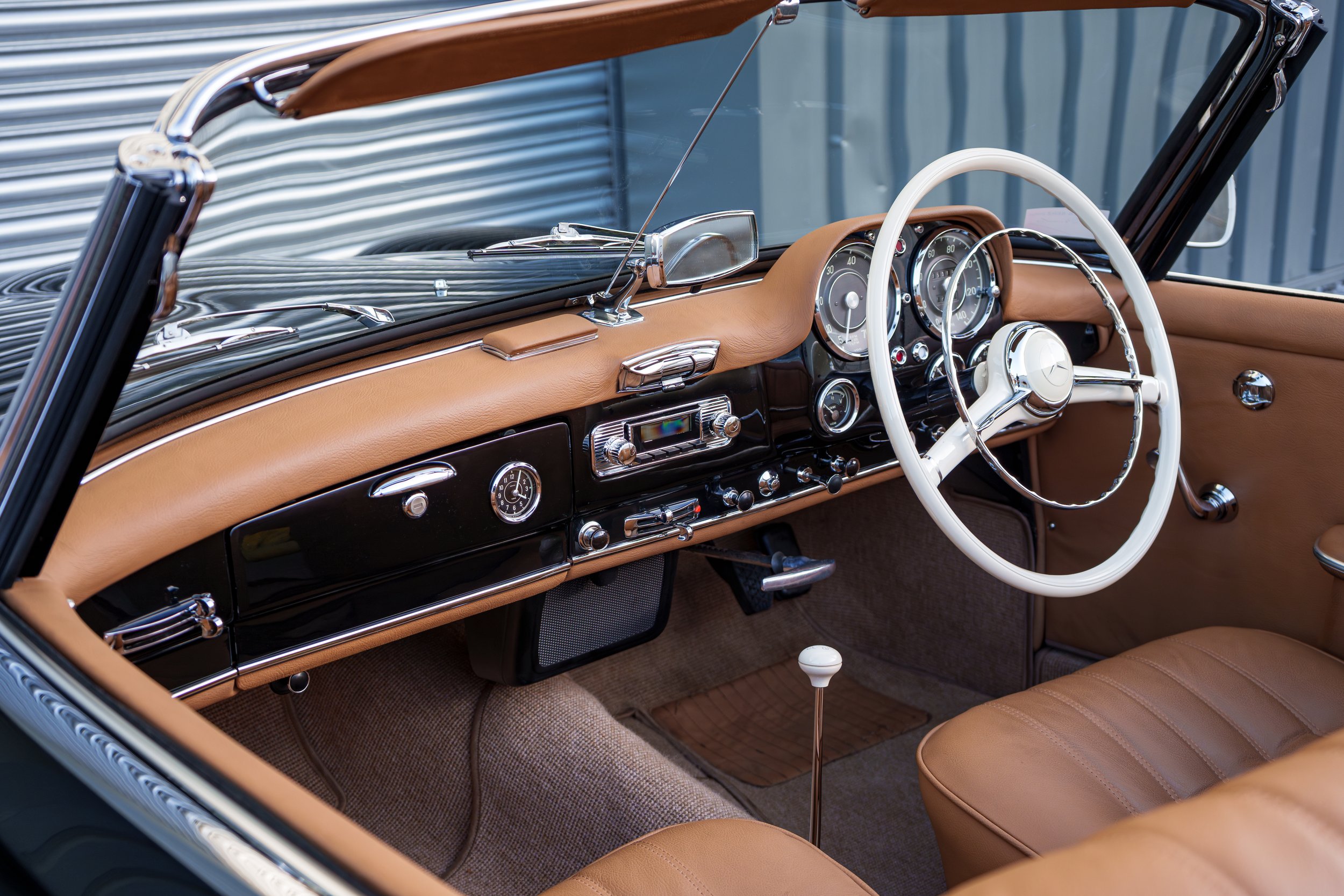 Black-Tan 190SL-28.jpg