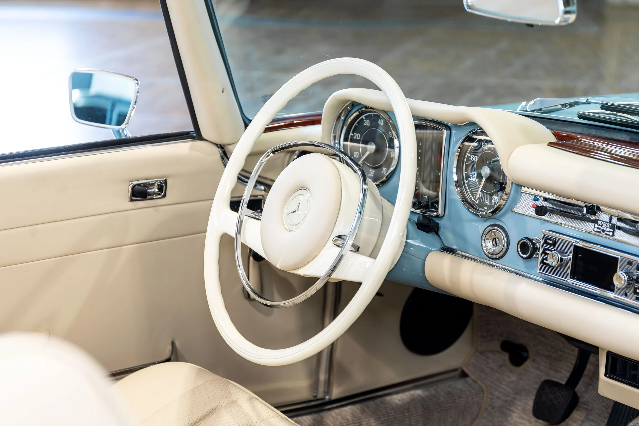 Mercedes-Benz 280SL Pagode - Mobile --40.jpg