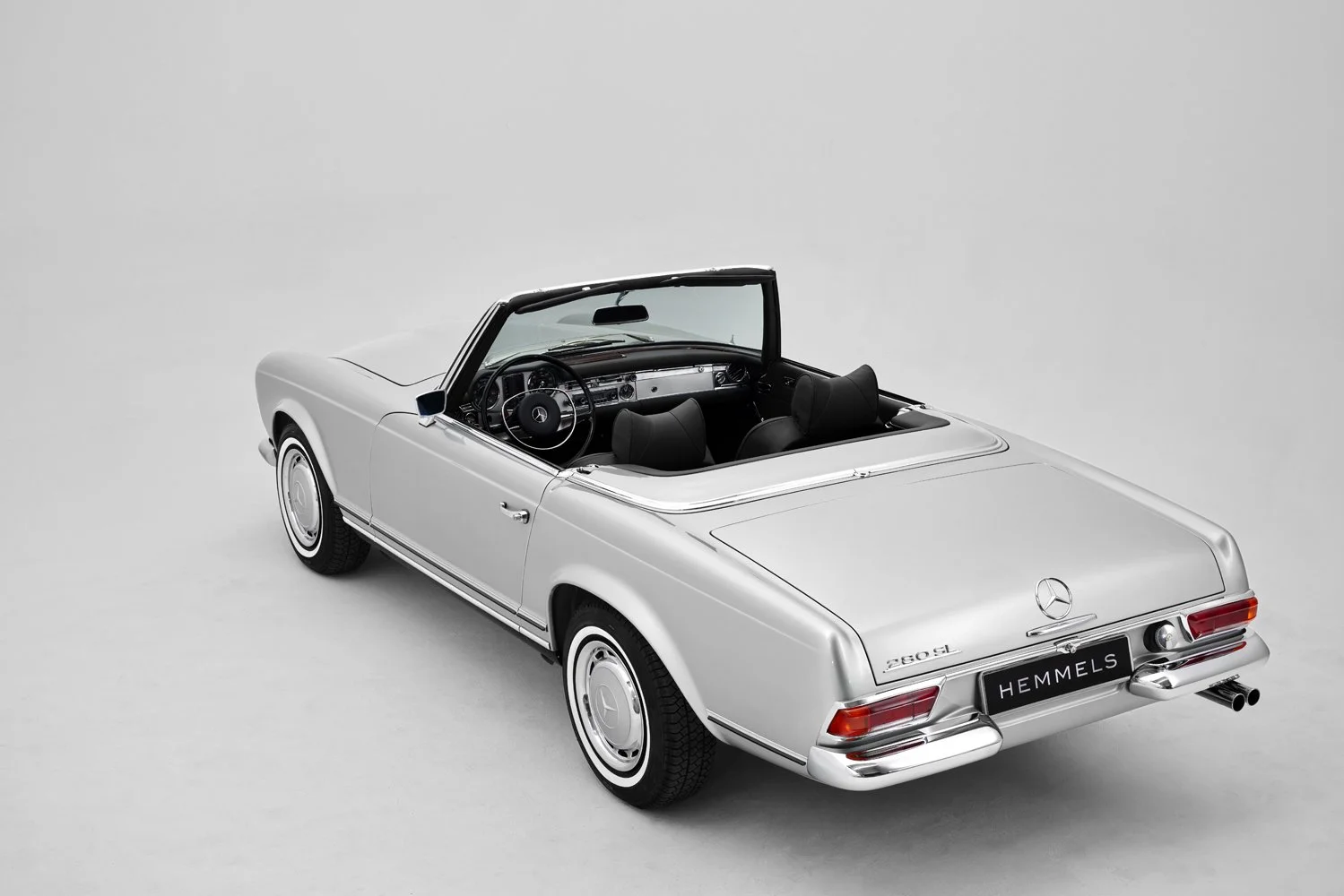 Mercedes_Pagoda_szary_16.jpg