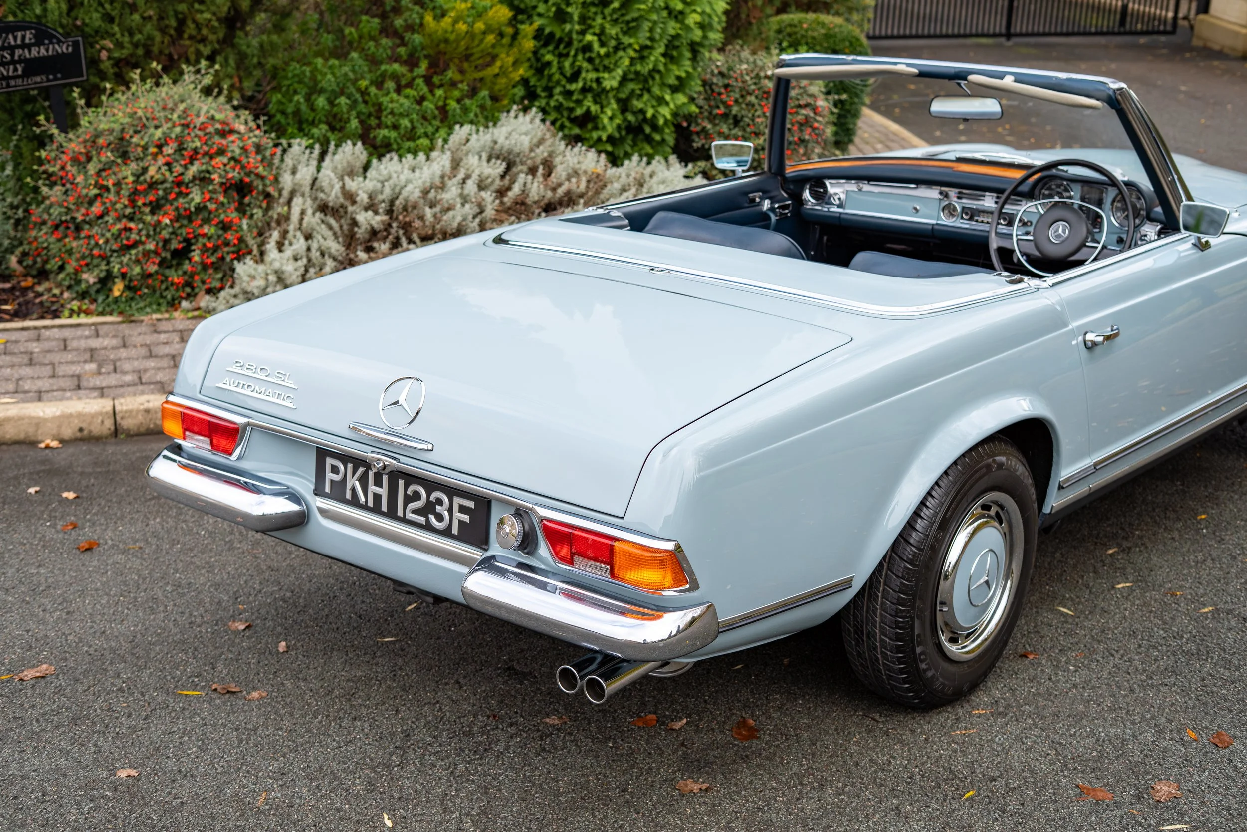 Blue 280 SL Pagoda-15.jpg