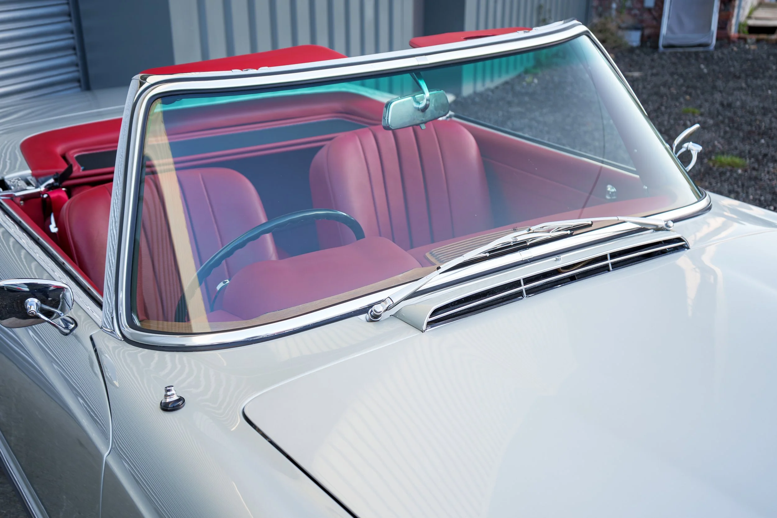 Silver-Red 230SL-8.jpg