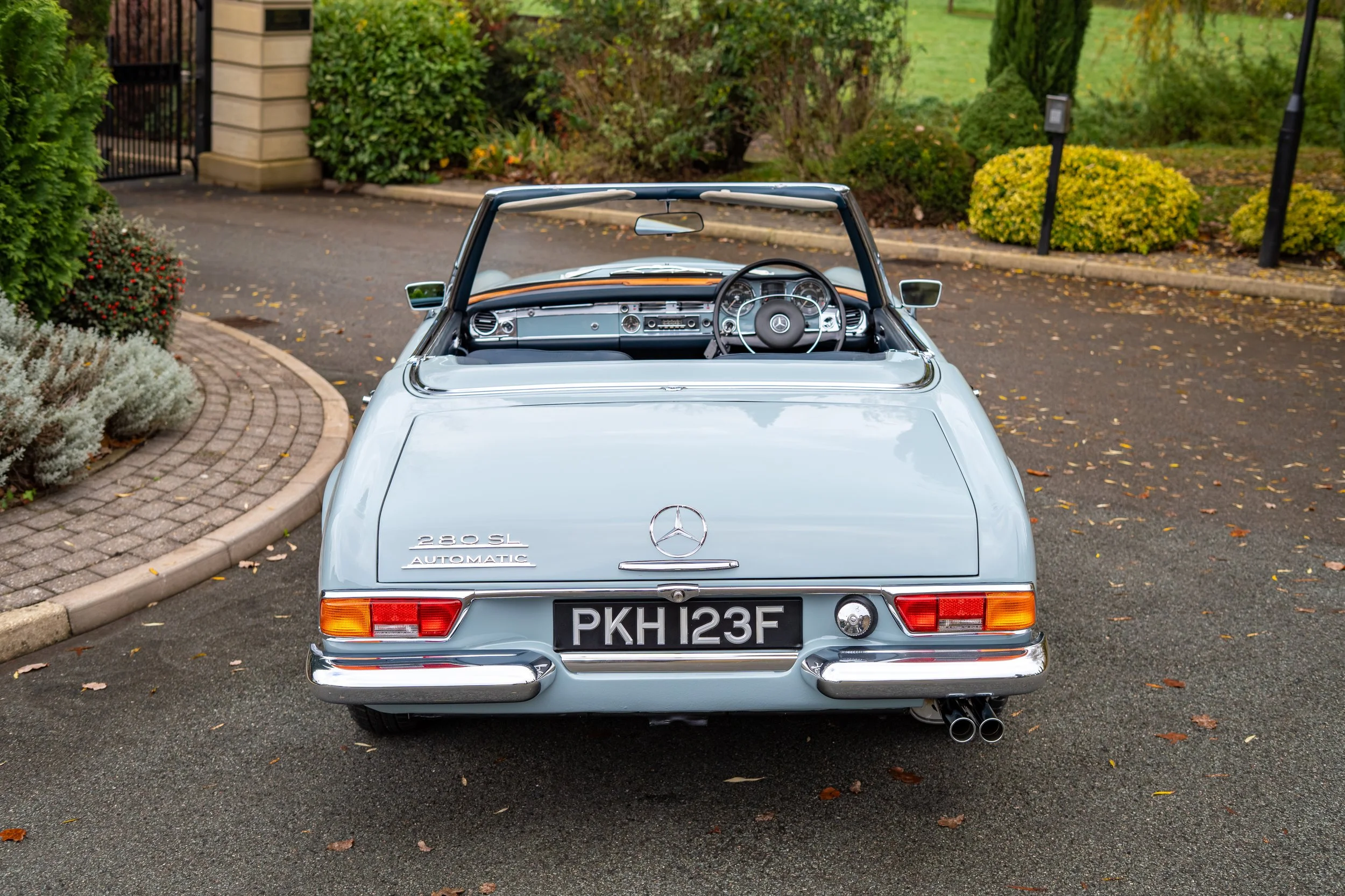 Blue 280 SL Pagoda-18.jpg