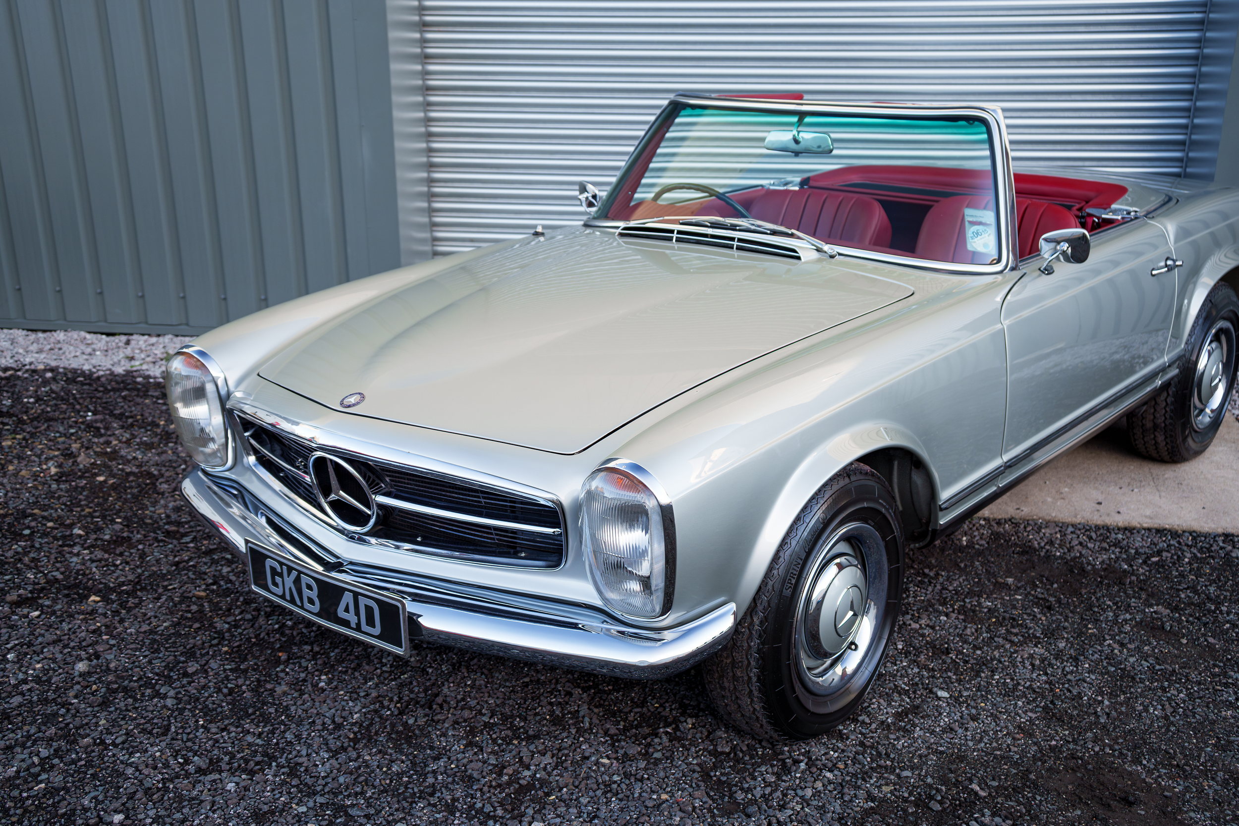 Silver-Red 230SL-6.png