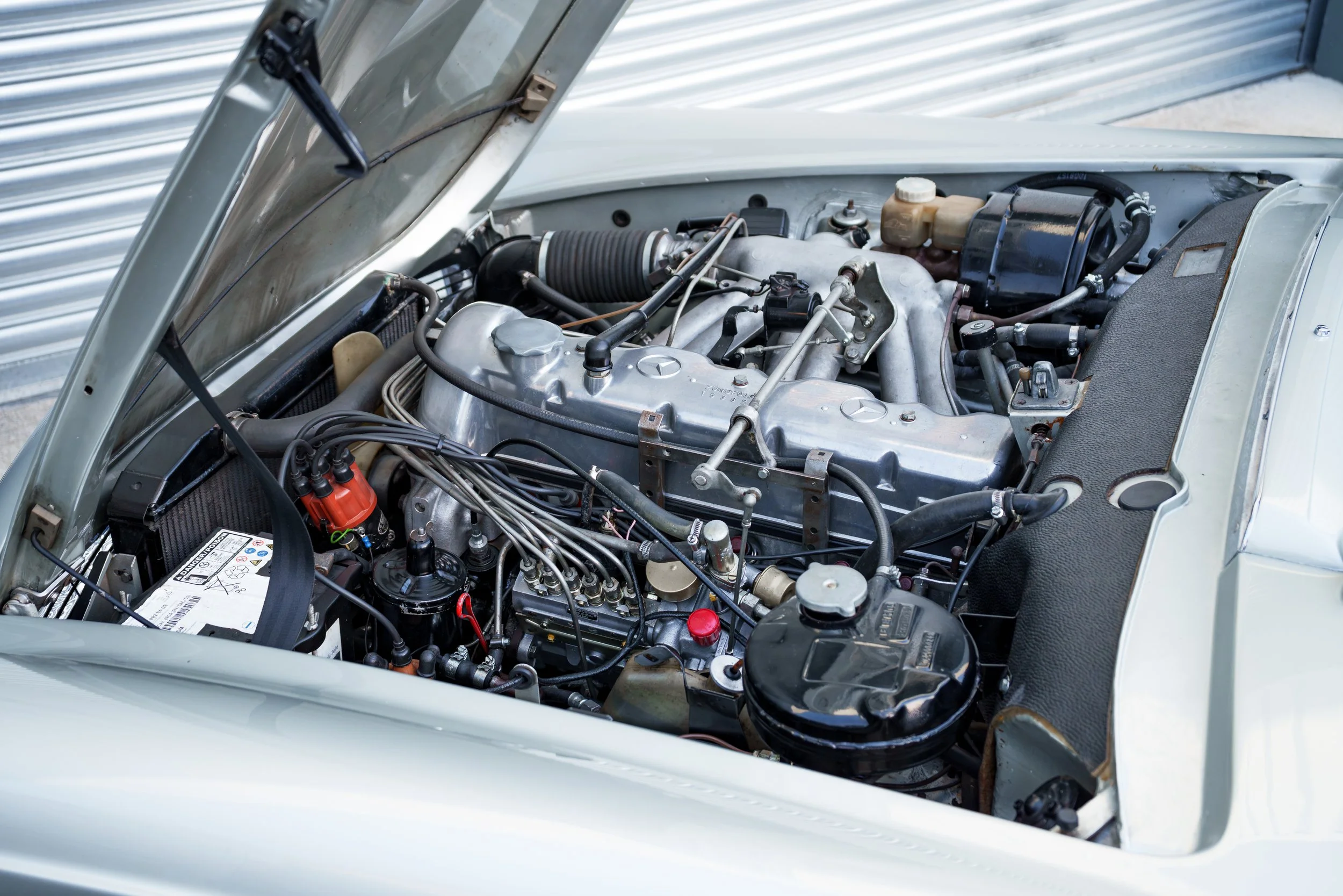 Silver-Red 230SL-23.jpg