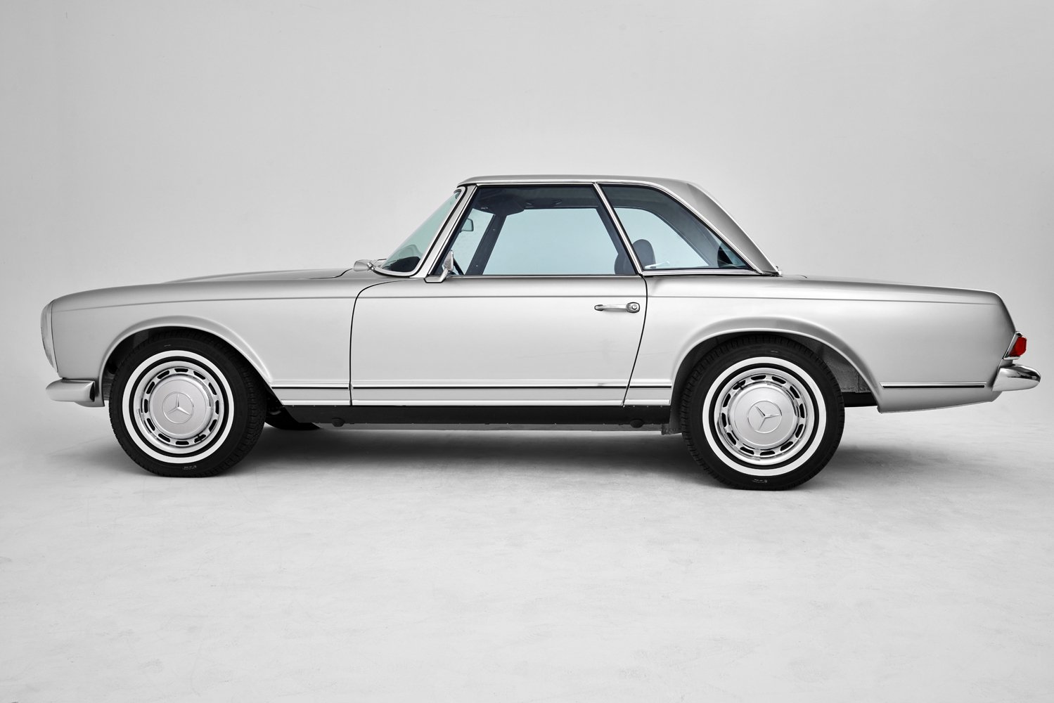 Mercedes_Pagoda_szary_05.jpg