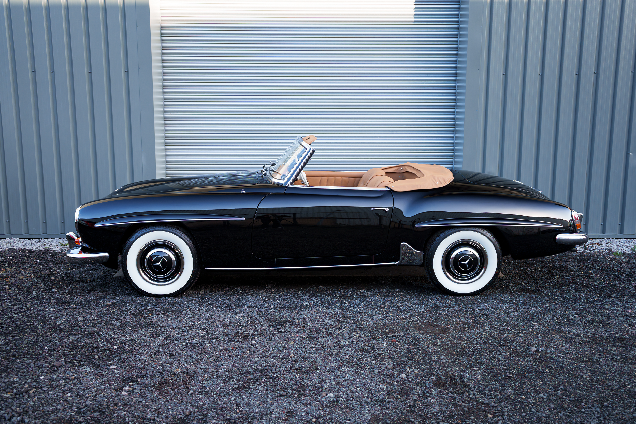 Black-Tan 190SL-11.png