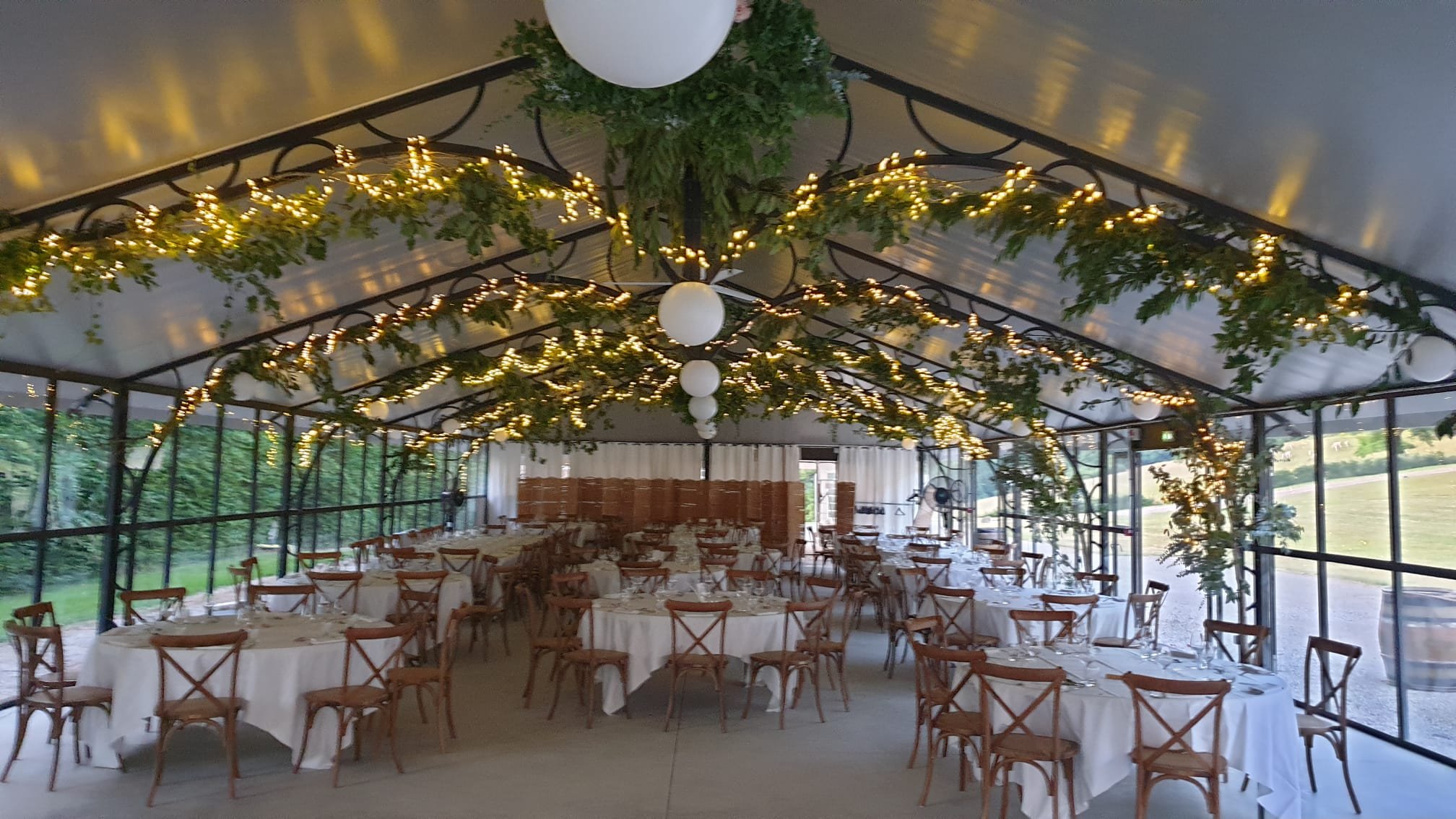 Decor structure guirlandes LED.jpeg