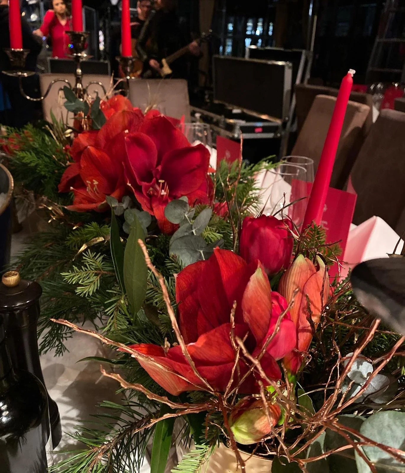 Centerpiece RED