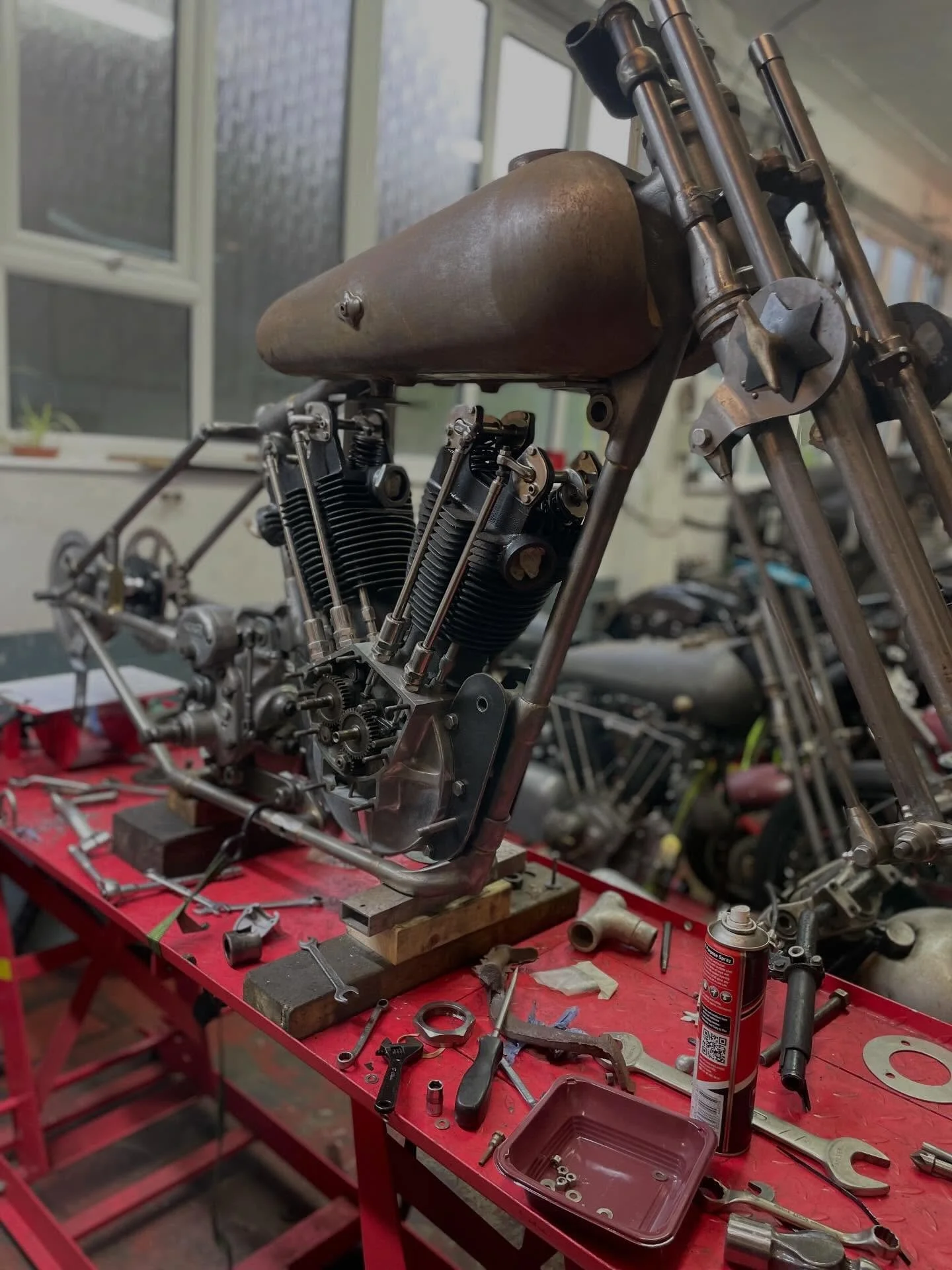 A new project on the bench, we have nicknamed it the boy racer, we are building this Brough SS100 up for our client from parts he has collected over the years.
It&rsquo;s a mid thirties frame fitted with a Jap jtor motor, Norton dolls head gearbox.
T