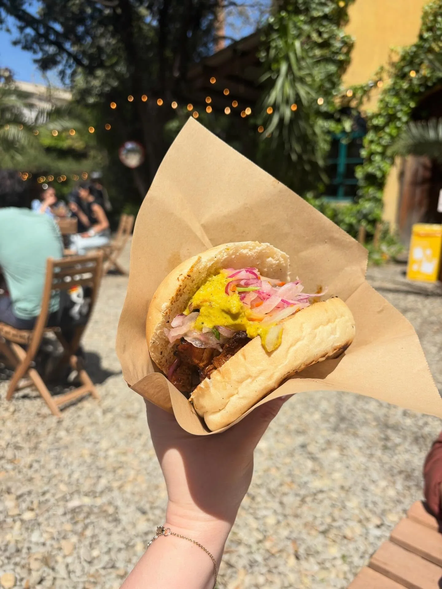 Barcelona 🇪🇸🫒🍸 What a weekend. Thank you @barcelonacocktailfest.

@paradiso_barcelona 
@paradiso_lab 
@boadascocktails
@foco.bcn 
@bar_canete 
@sartoriapanatieri 
@warikeproject 
@bandidocafebcn