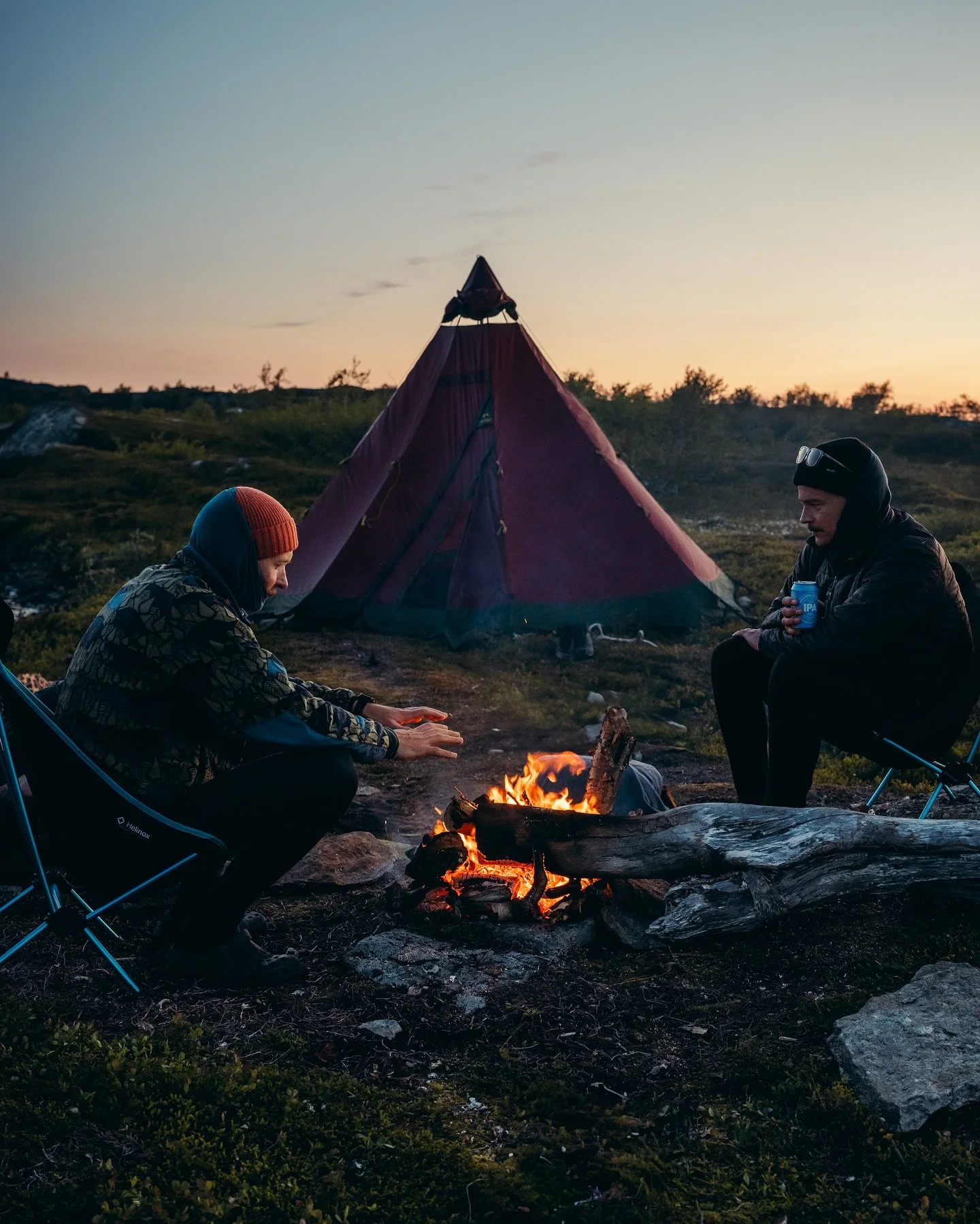 Nights out 🌌
.
.
#bluehour #outdoorphoto #flyfishingnation #flyfishingphotography