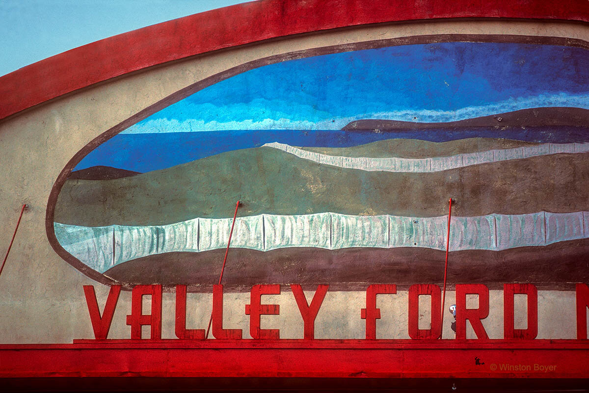  Christo Running Fence   Valley Ford  California            . 