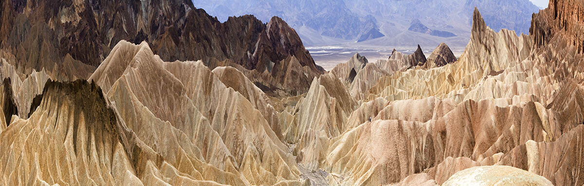  Zabriskie Point  Death Valley            . 