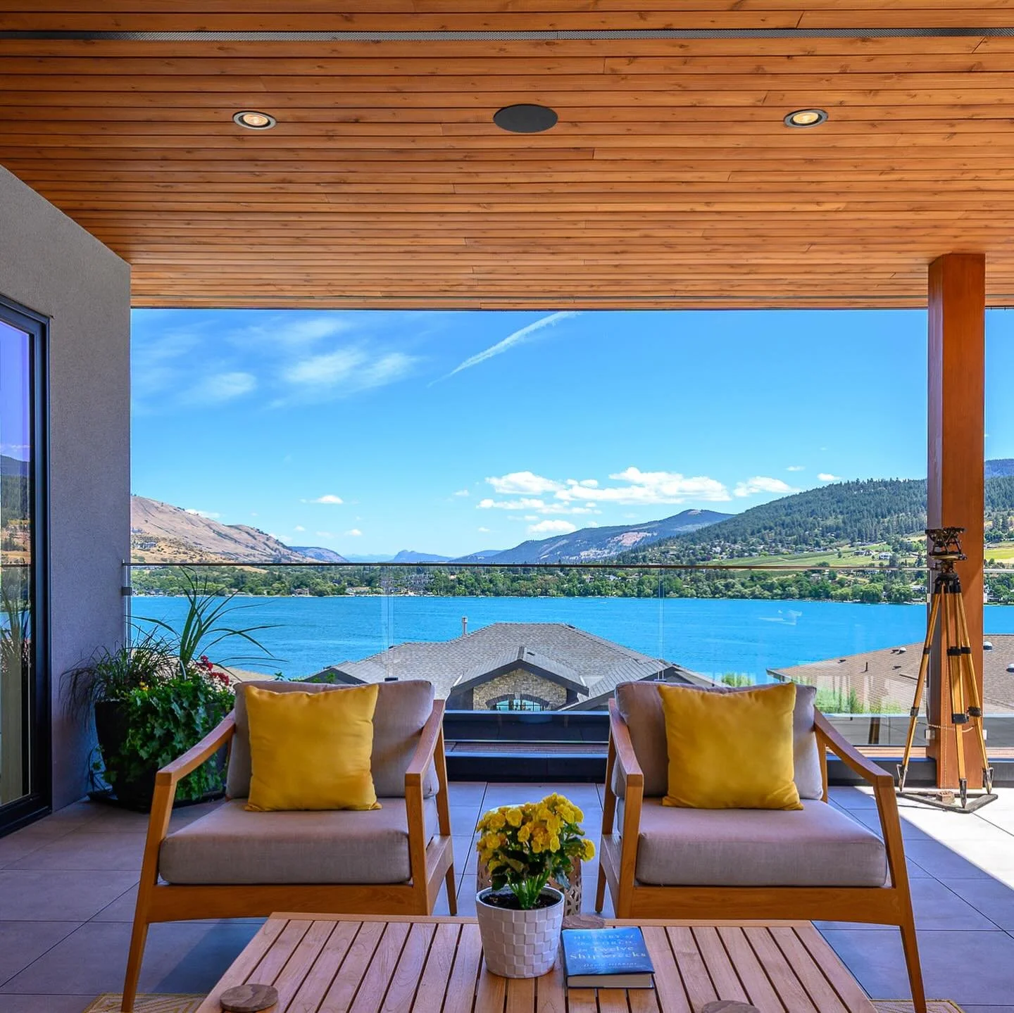 Well I know which direction I would want to be facing. 🤣  But seriously check this place out!! From @remaxpriscilla Walls and walls of windows , offering killer panoramic views.

#okanaganrealestate 
#okanaganrealestatephotography 
#okanaganlife 
#o